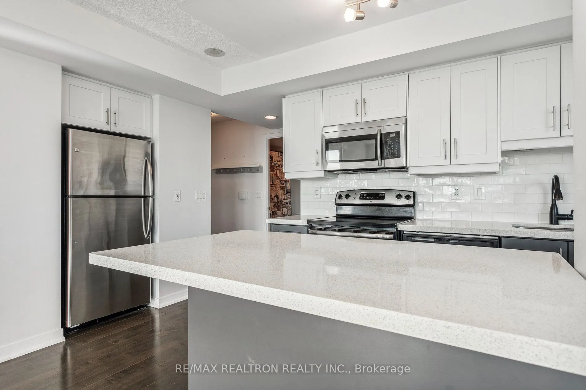 155 Legion Road N #803