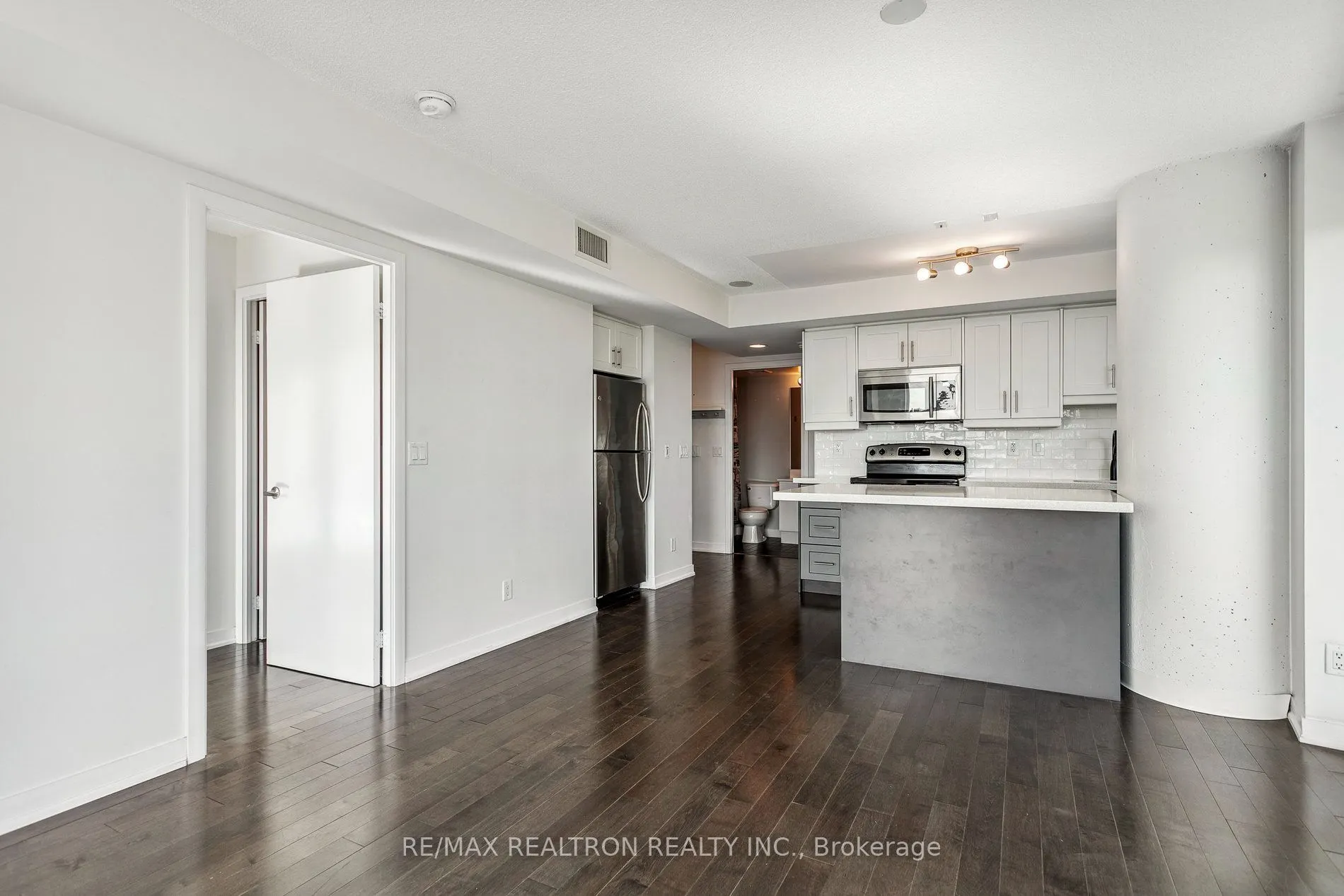 155 Legion Road N #803