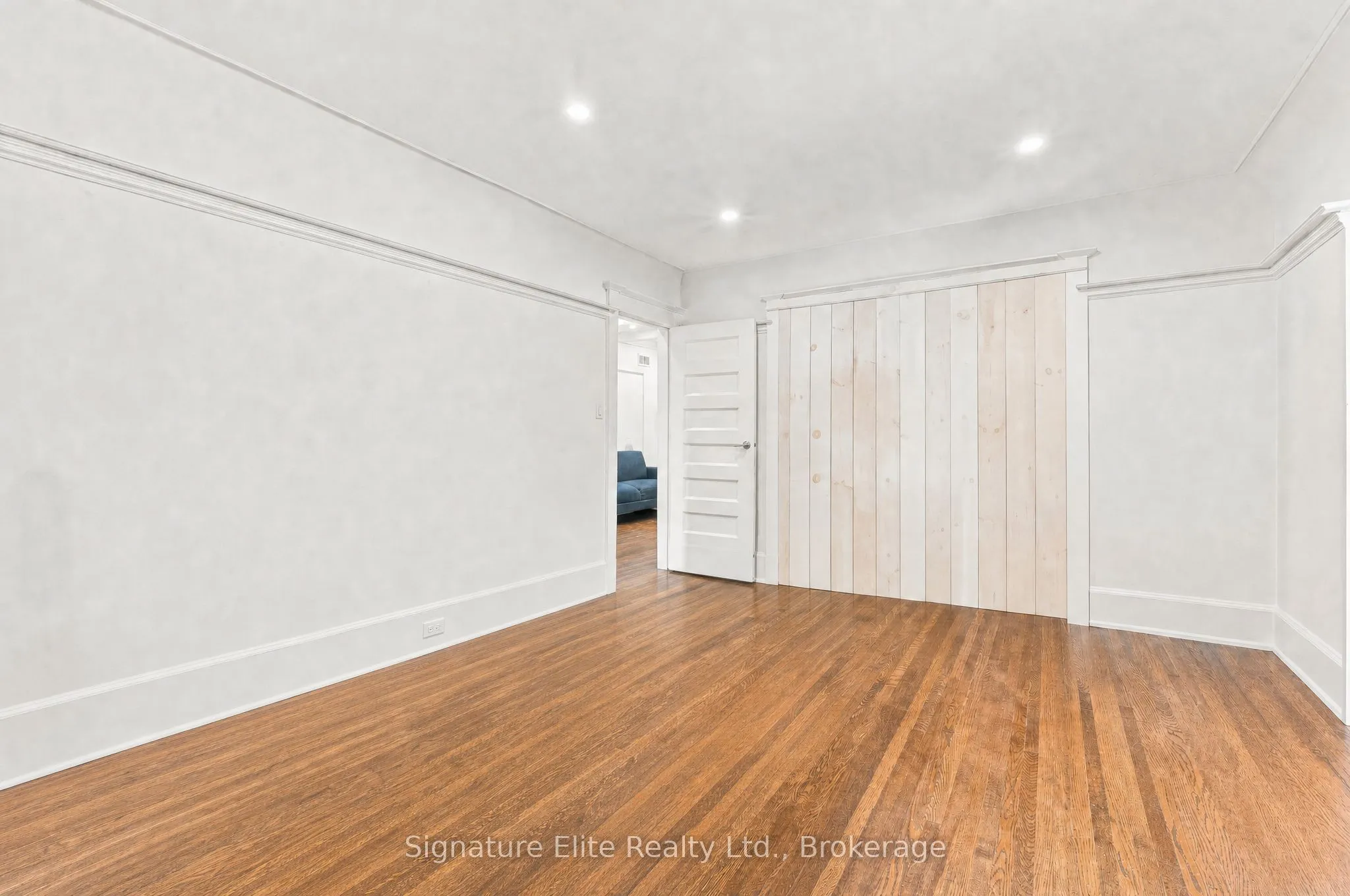 272 Roncesvalles Avenue