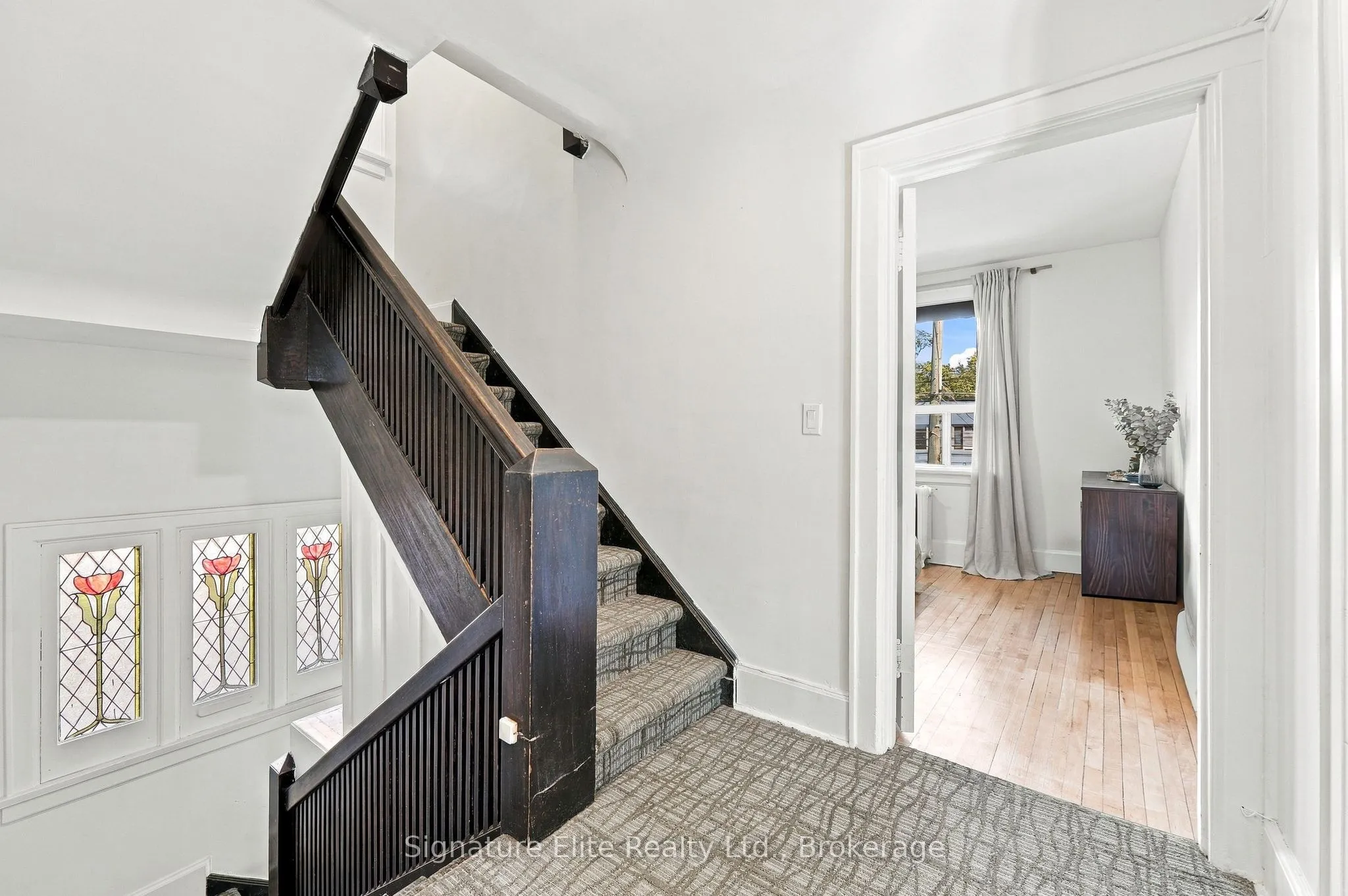 272 Roncesvalles Avenue
