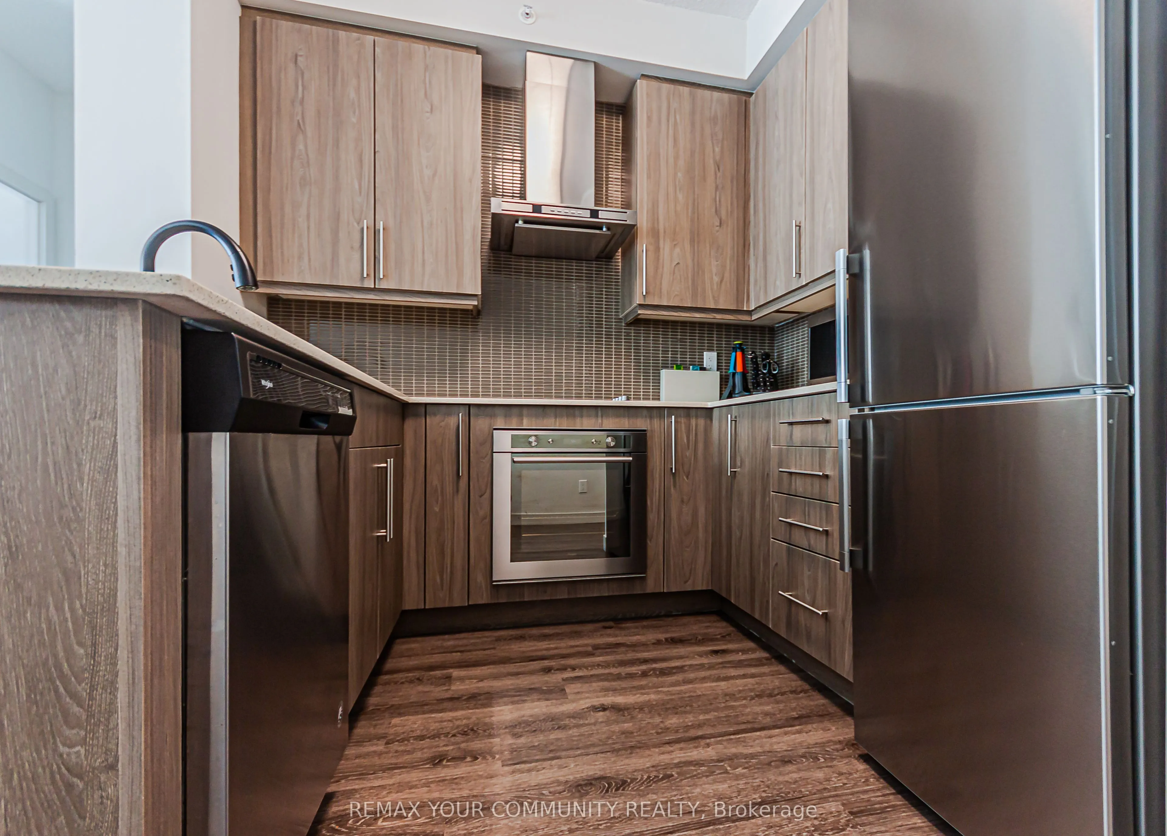 2081 Fairview Street #1806