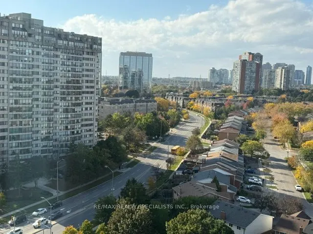 200 Burnhamthorpe Road E #1502