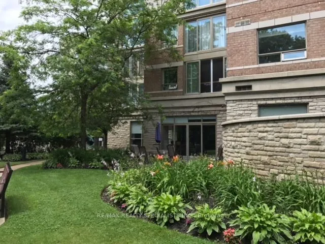 200 Burnhamthorpe Road E #1502