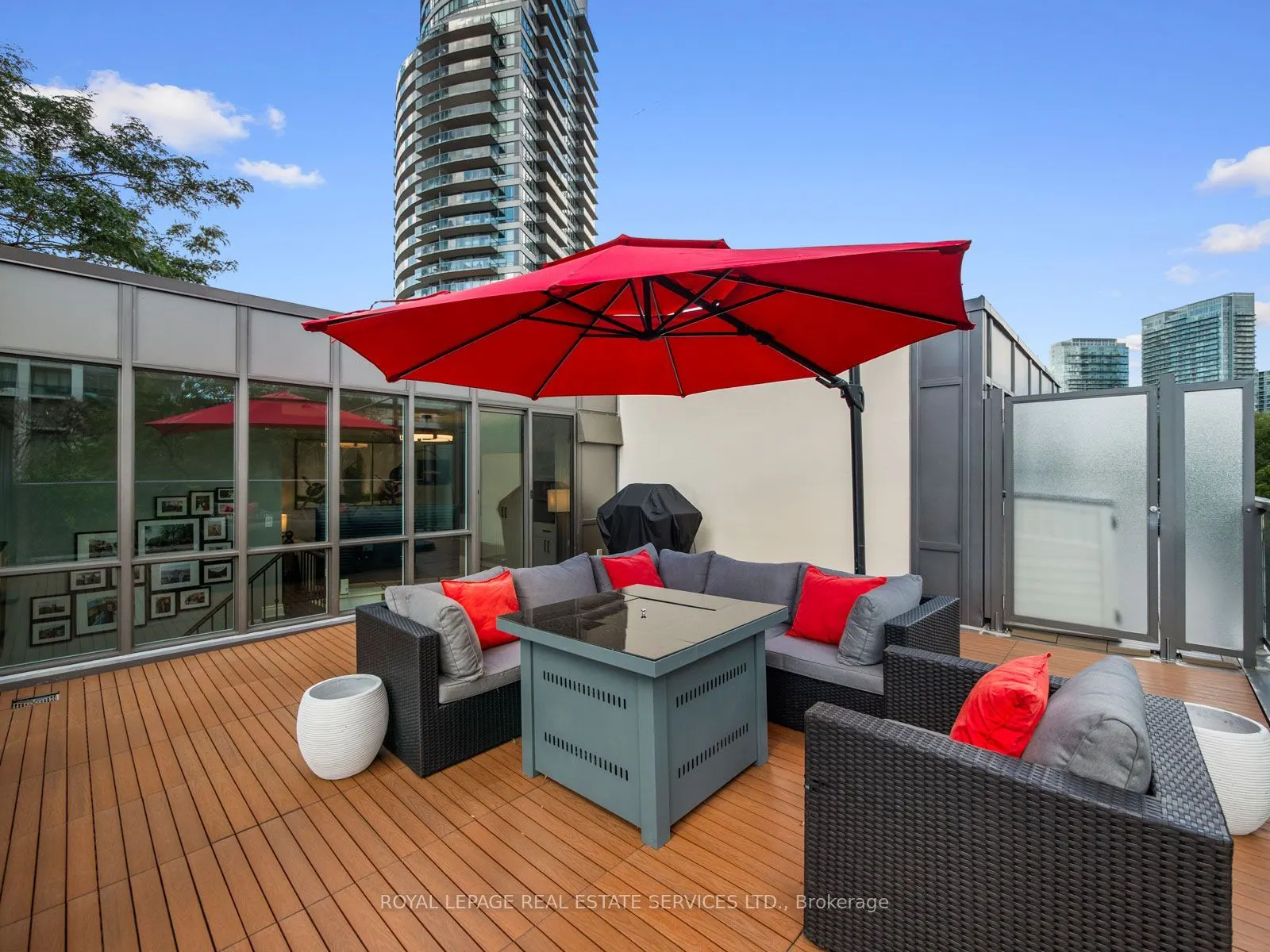 2230 Lake Shore Boulevard W #108