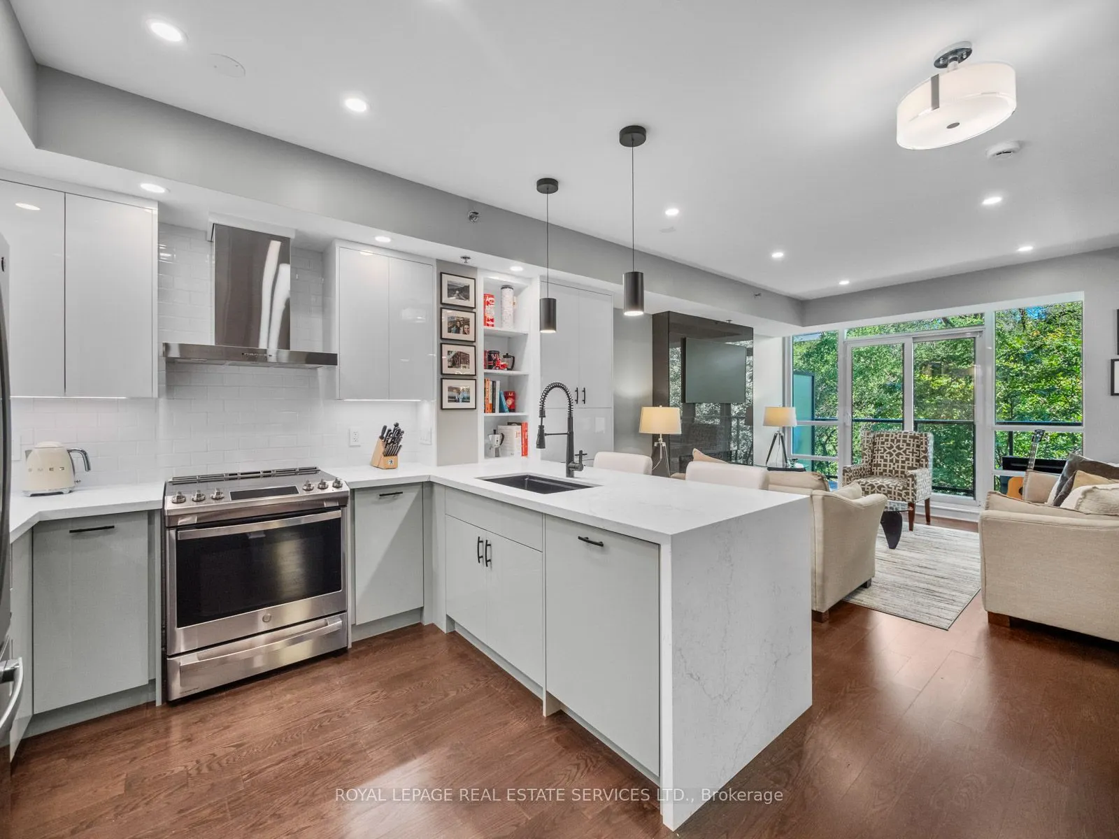 2230 Lake Shore Boulevard W #108