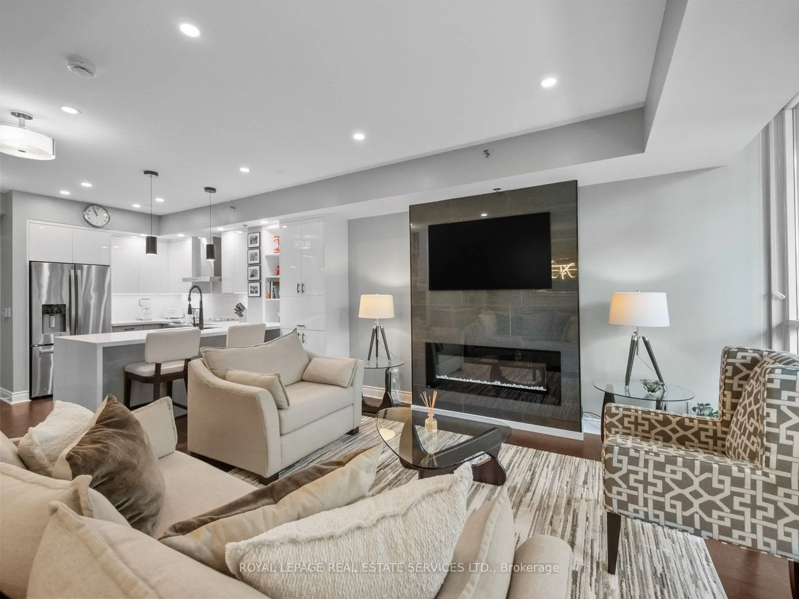 2230 Lake Shore Boulevard W #108