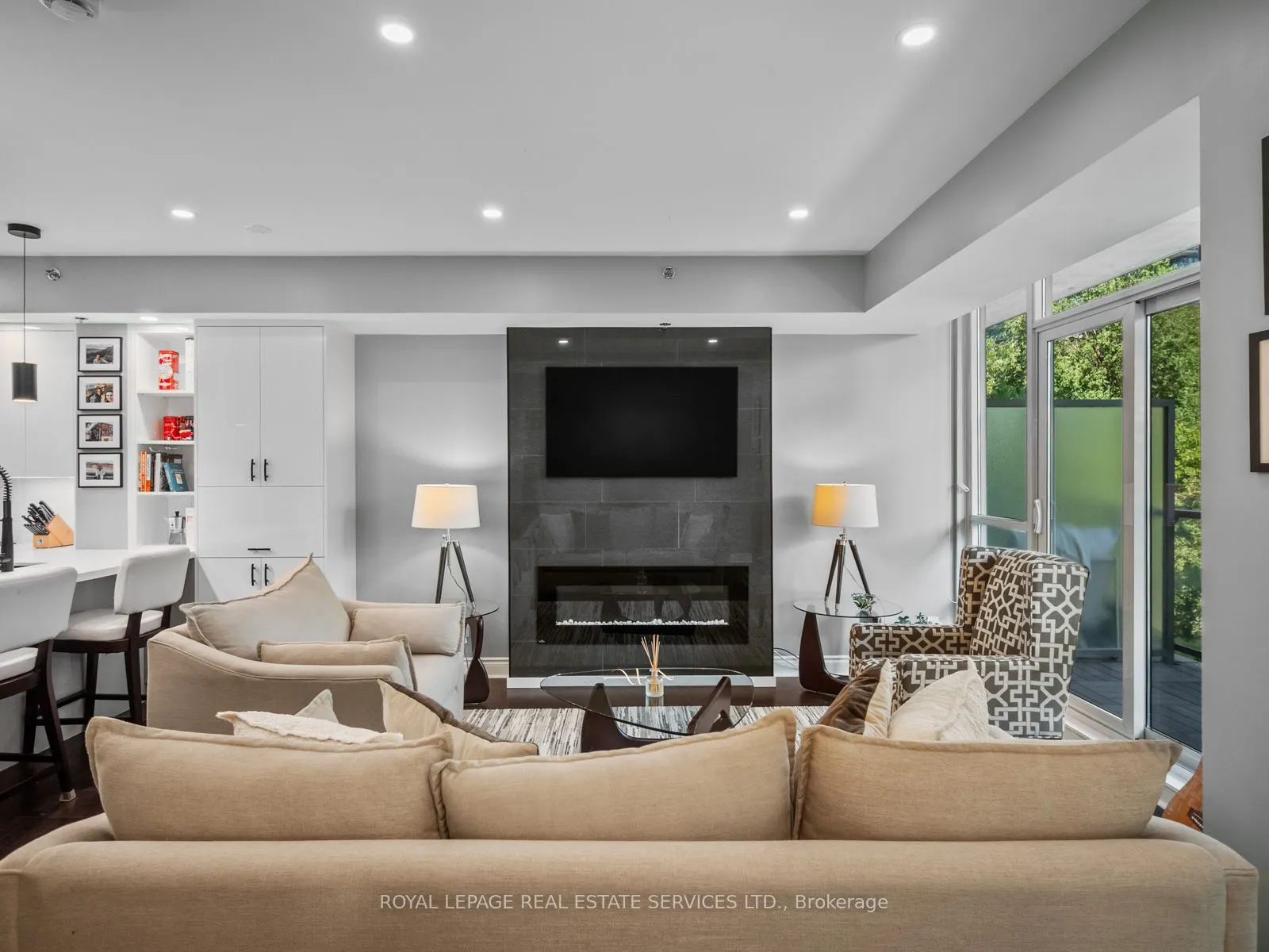 2230 Lake Shore Boulevard W #108