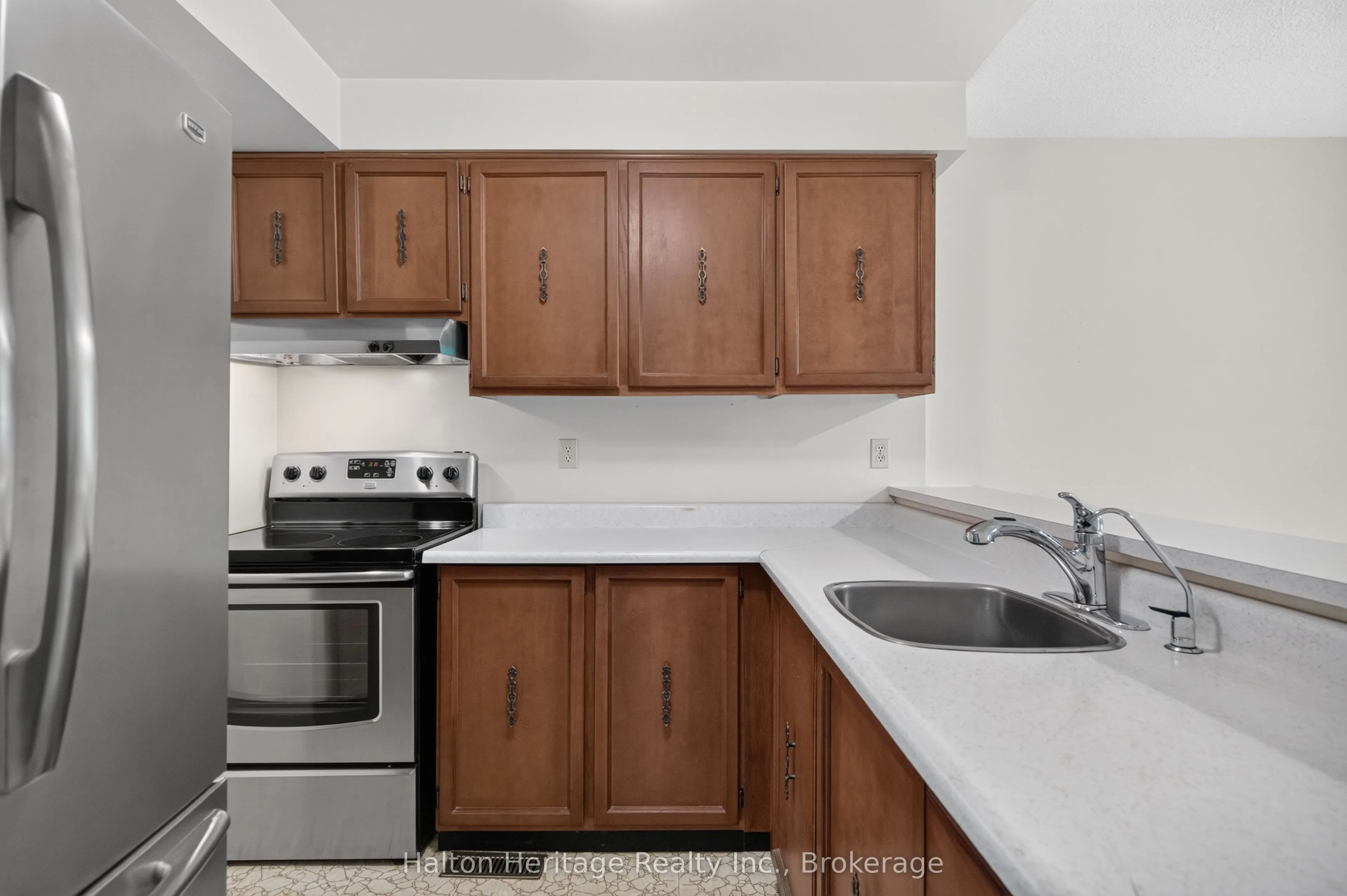 1556 Lancaster Drive #74