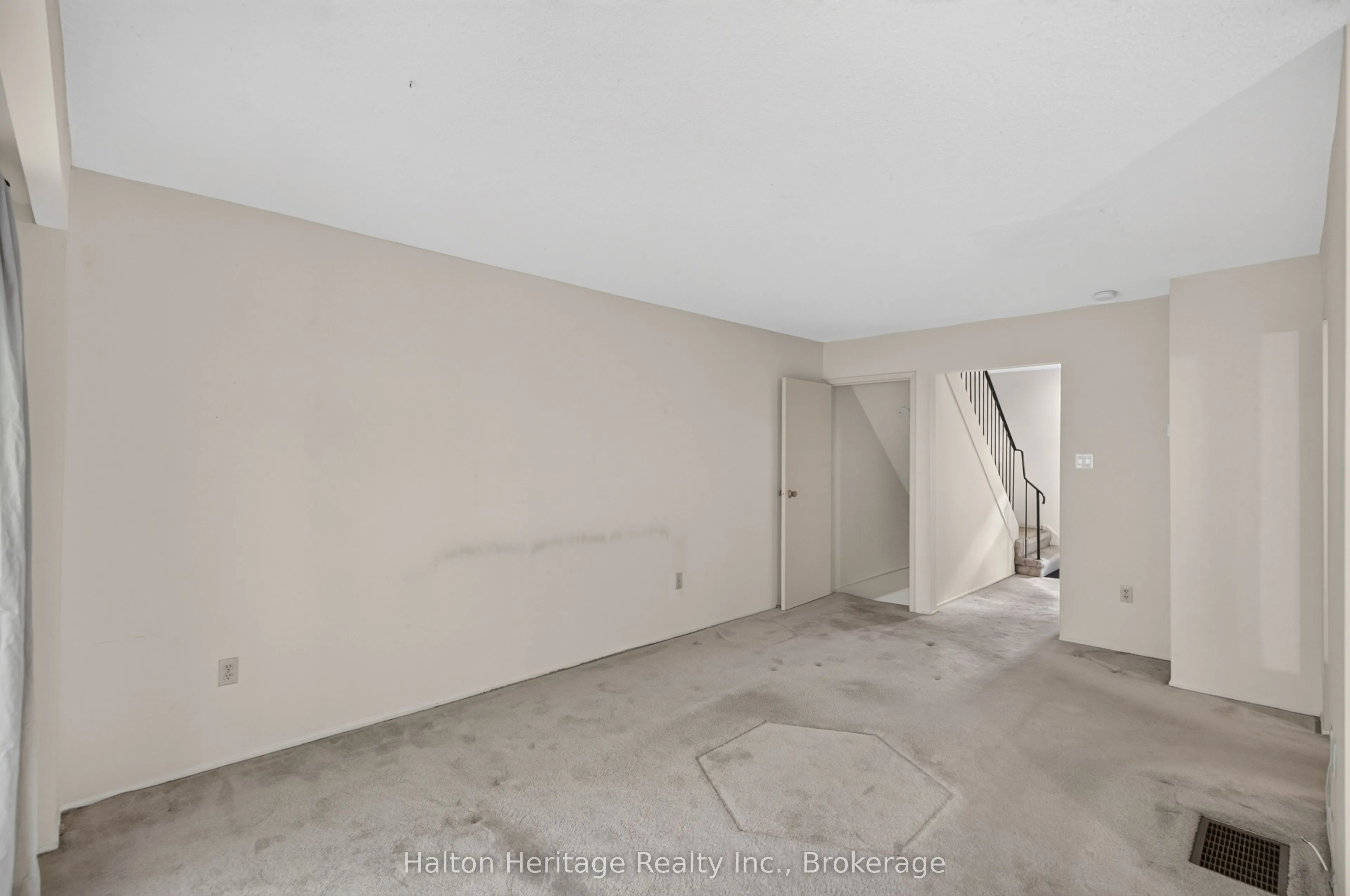 1556 Lancaster Drive #74