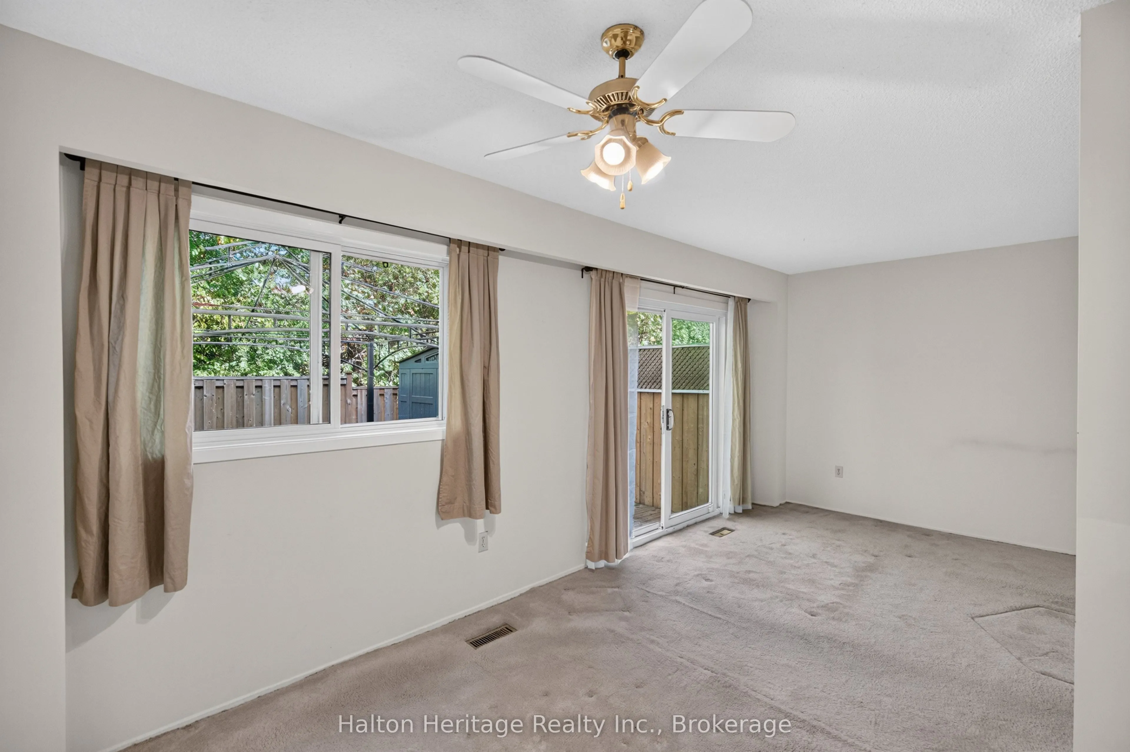 1556 Lancaster Drive #74