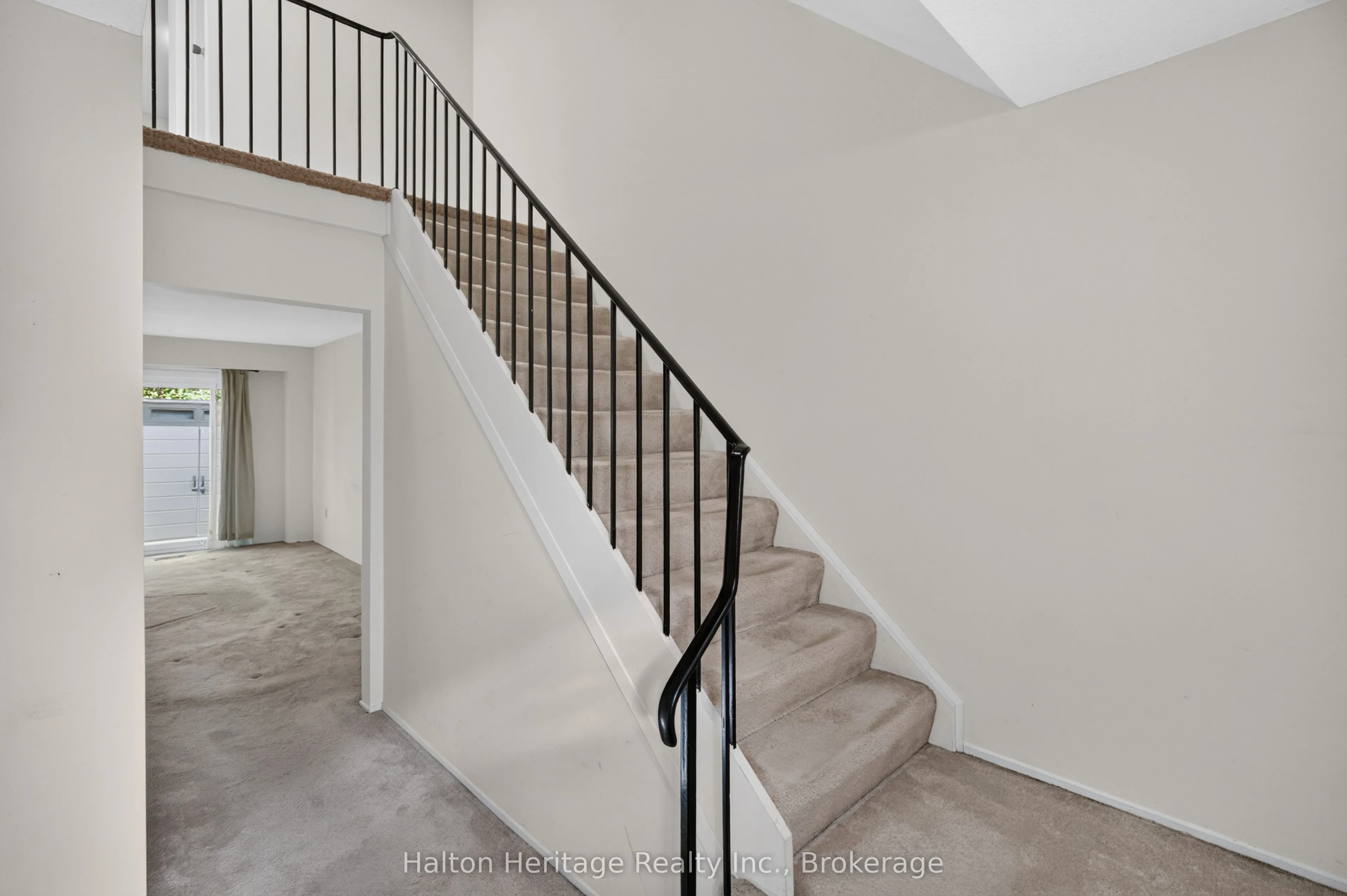 1556 Lancaster Drive #74