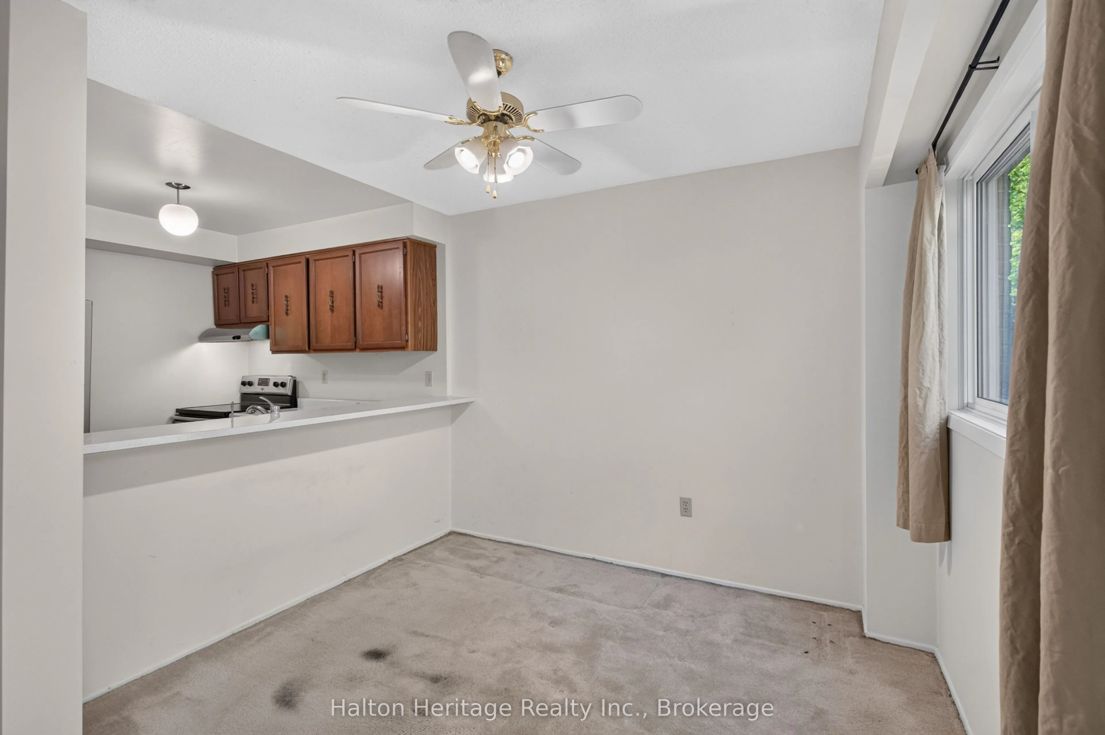 1556 Lancaster Drive #74