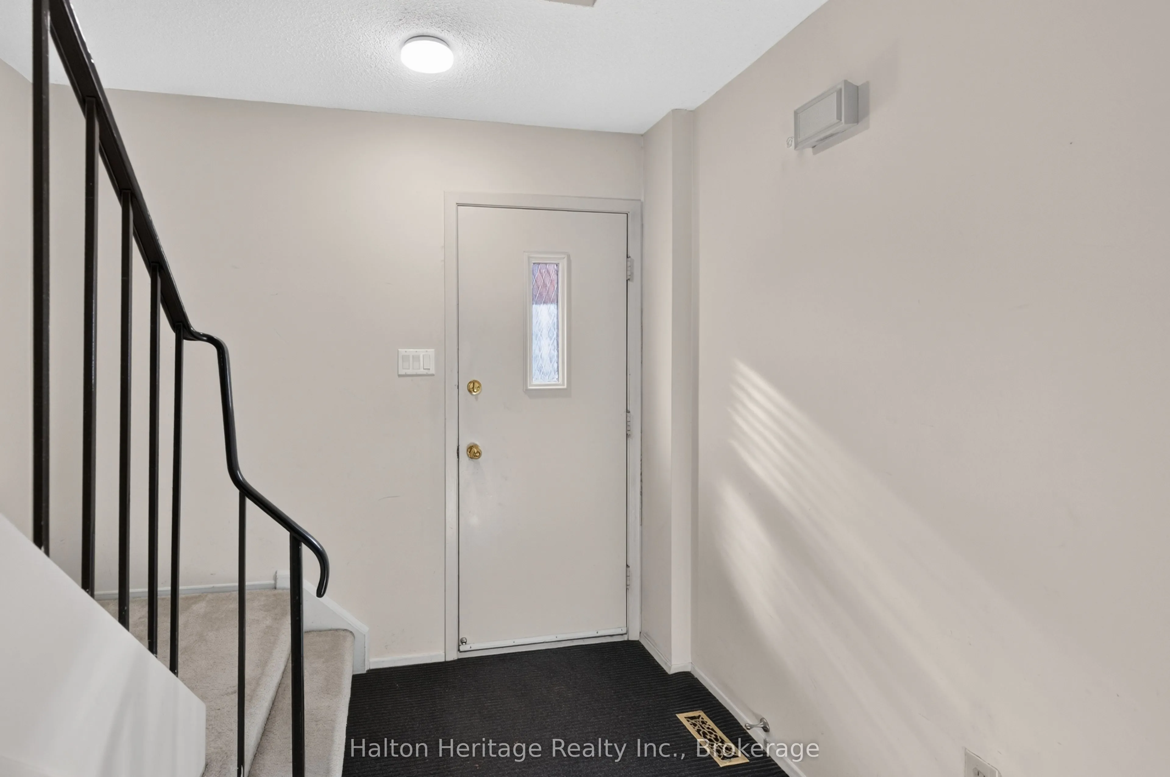 1556 Lancaster Drive #74