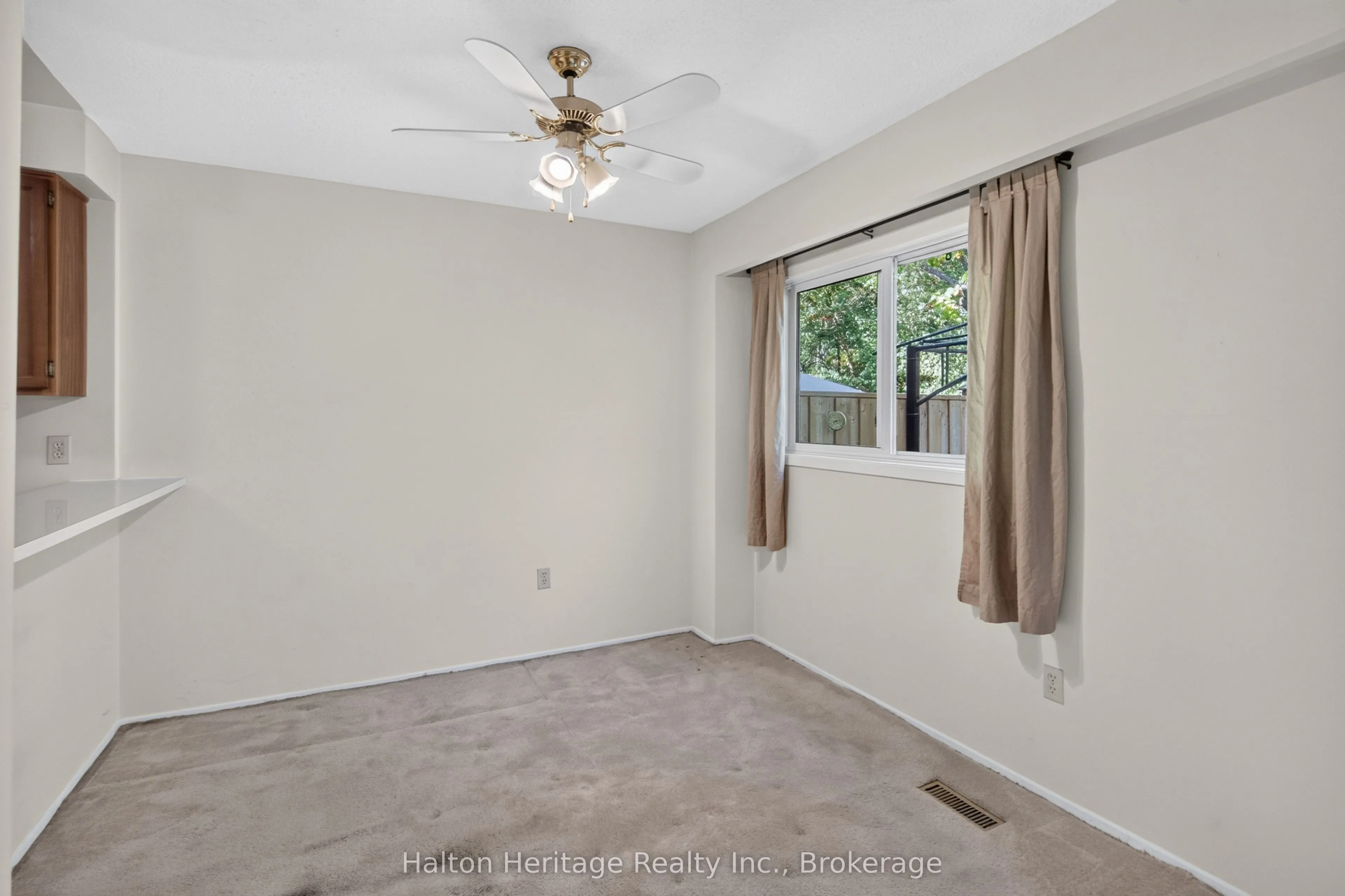 1556 Lancaster Drive #74