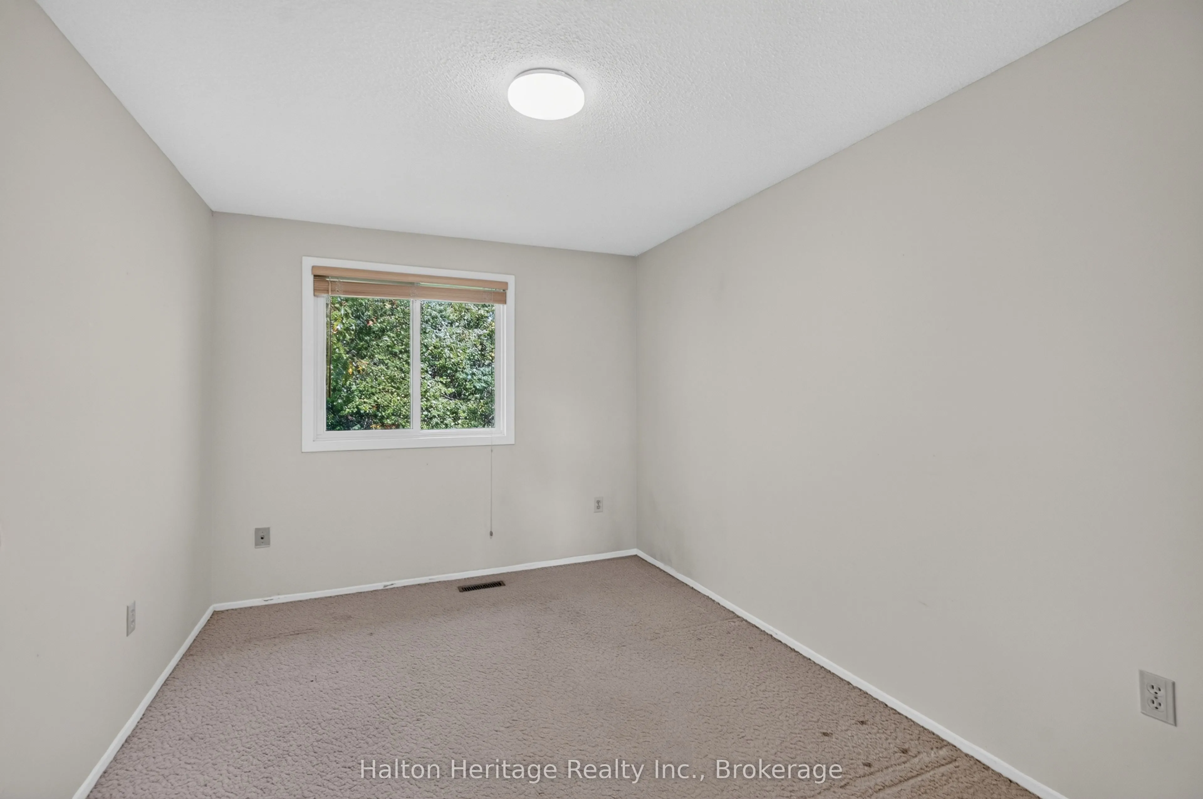 1556 Lancaster Drive #74