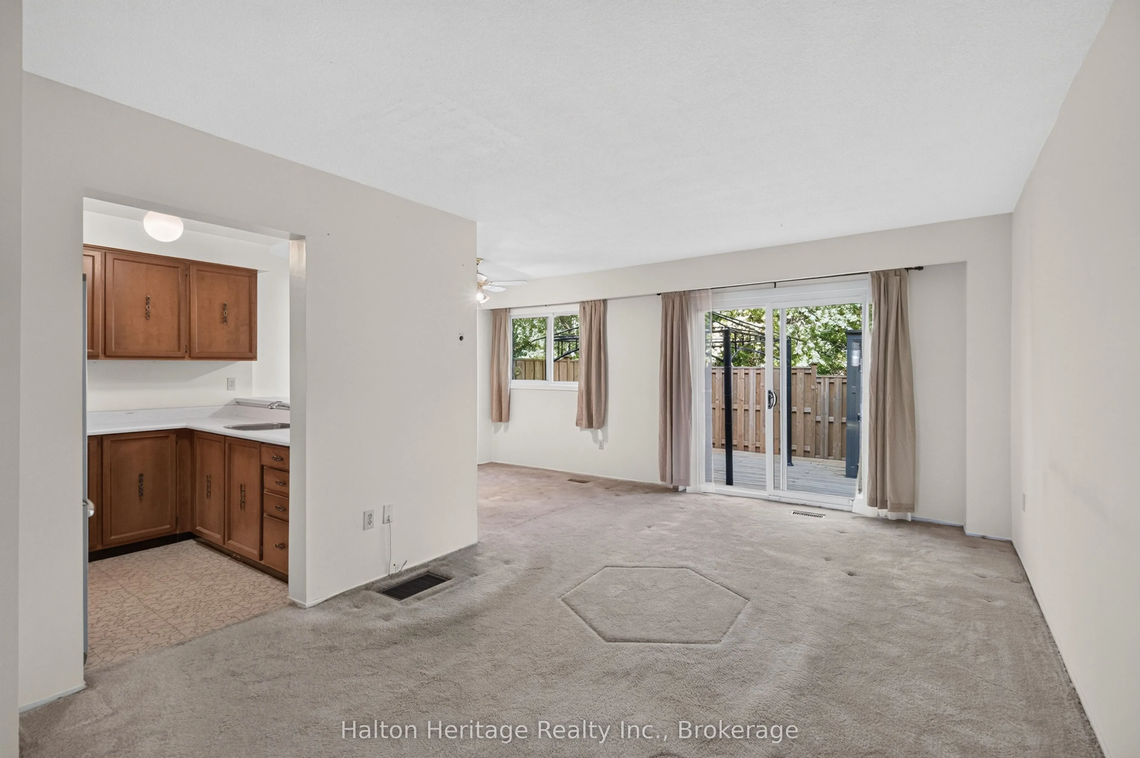 1556 Lancaster Drive #74