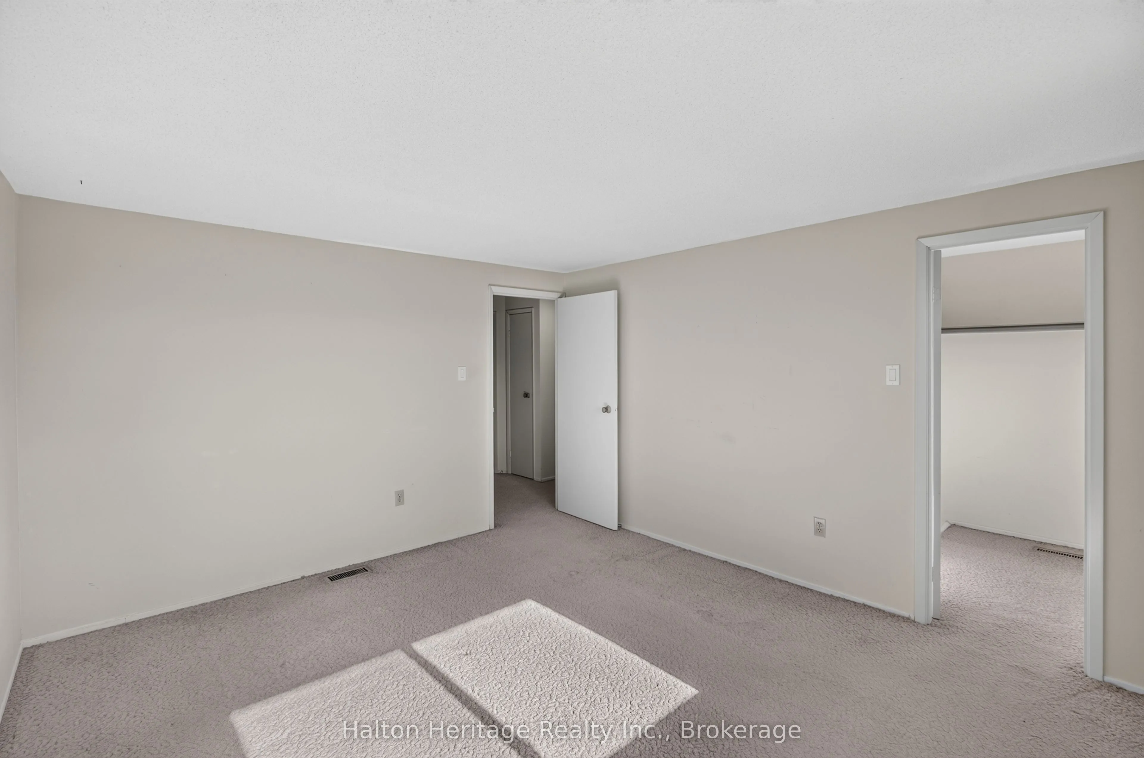 1556 Lancaster Drive #74