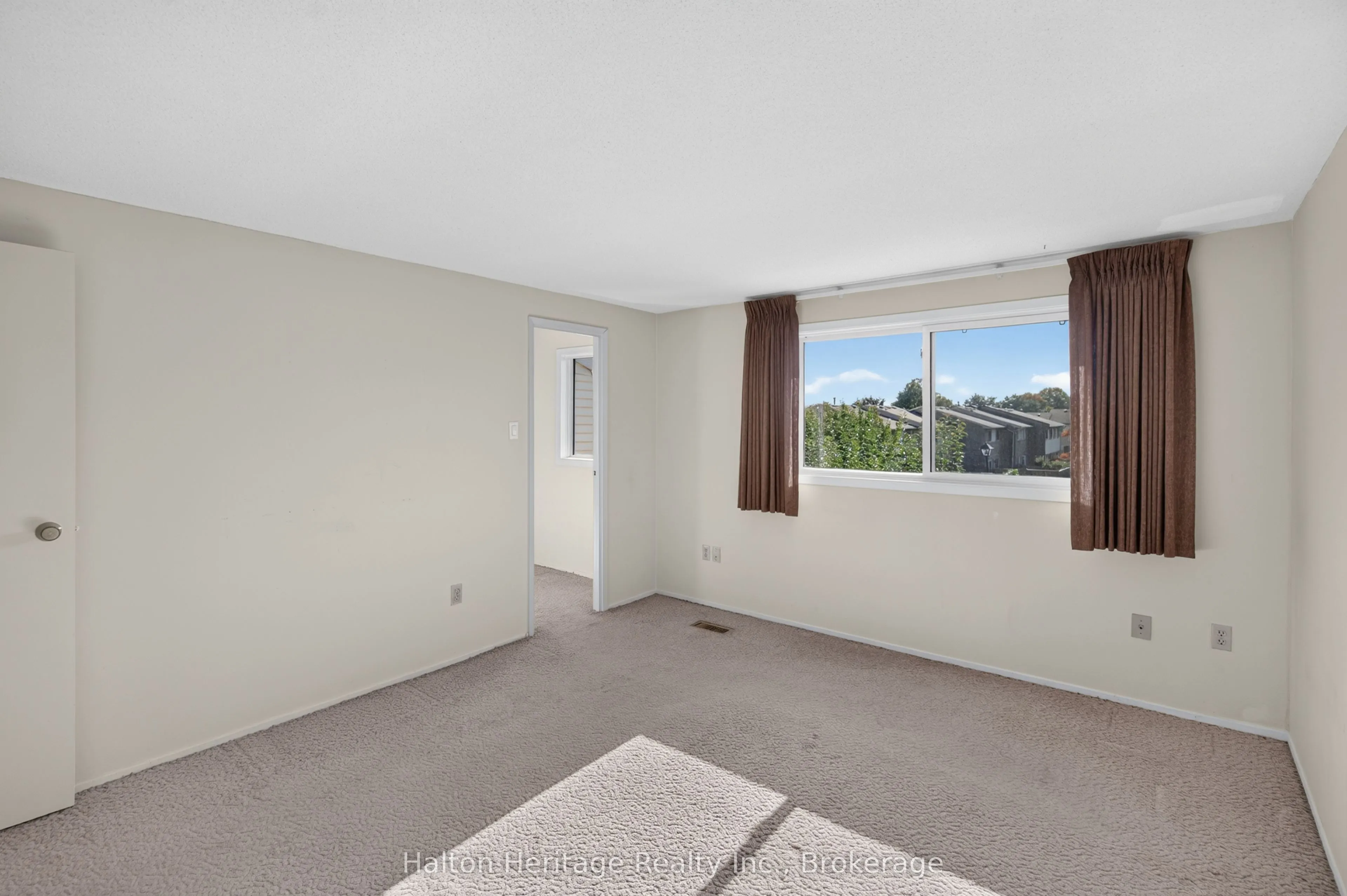 1556 Lancaster Drive #74