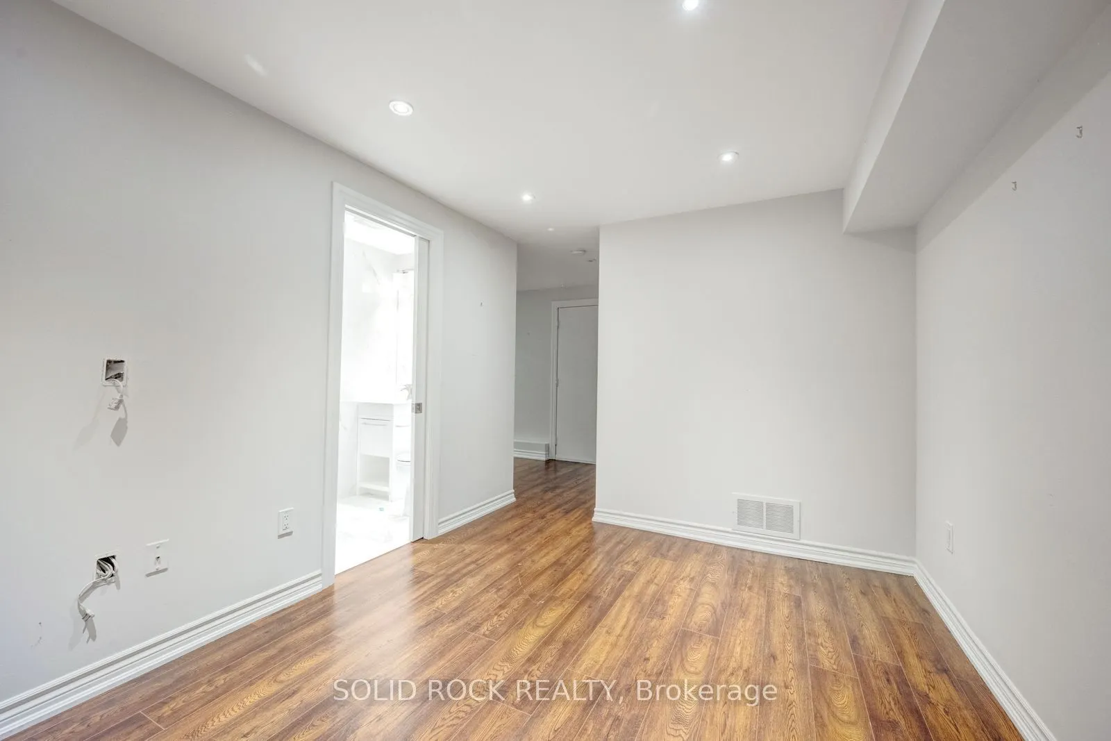 13 Compass Way #13