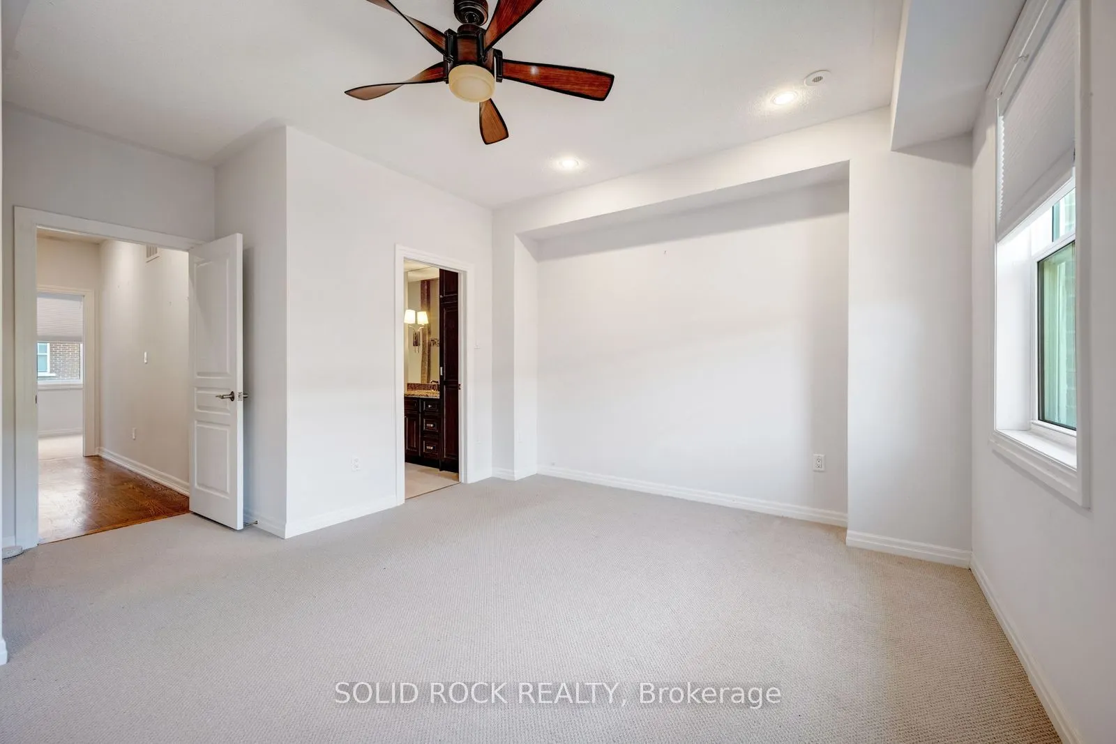13 Compass Way #13