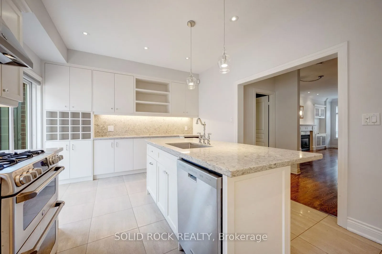 13 Compass Way #13
