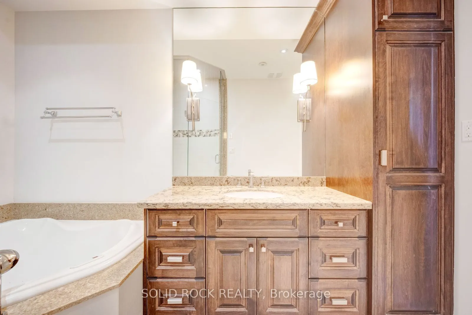 13 Compass Way #13