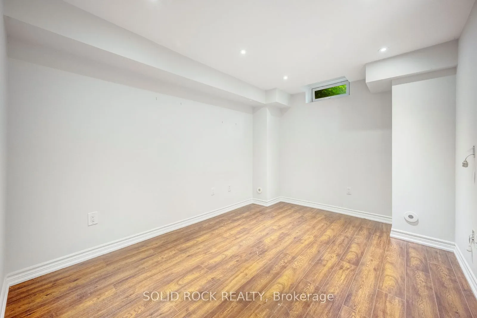 13 Compass Way #13