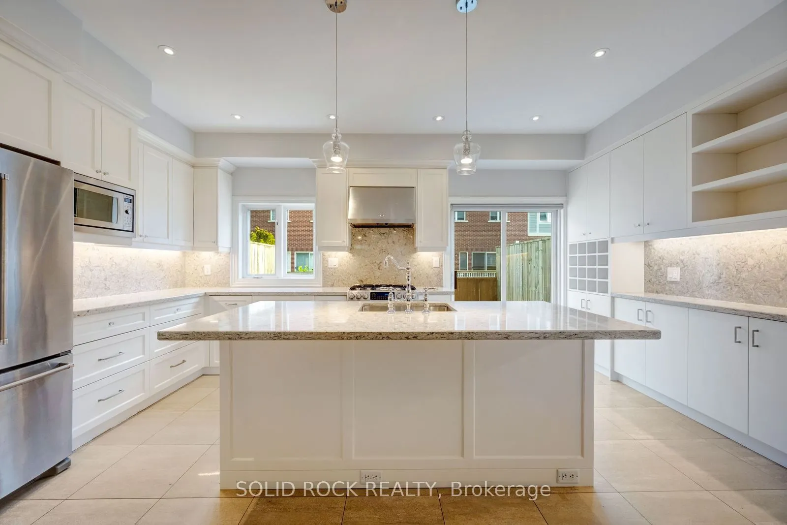 13 Compass Way #13