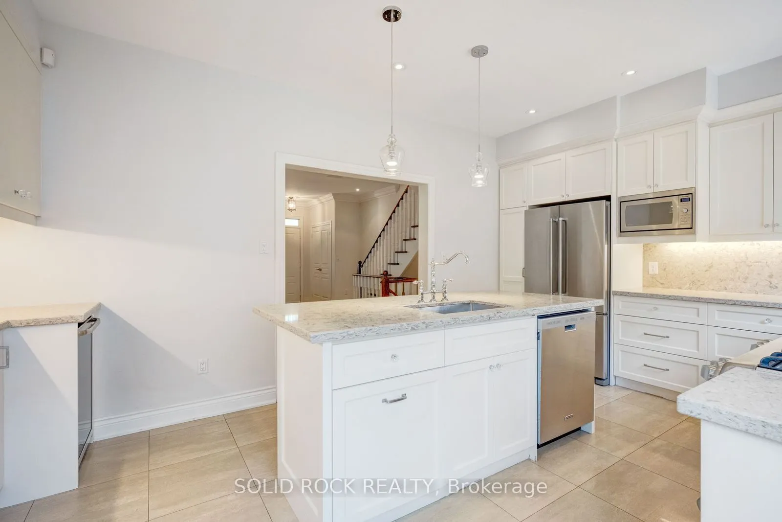 13 Compass Way #13