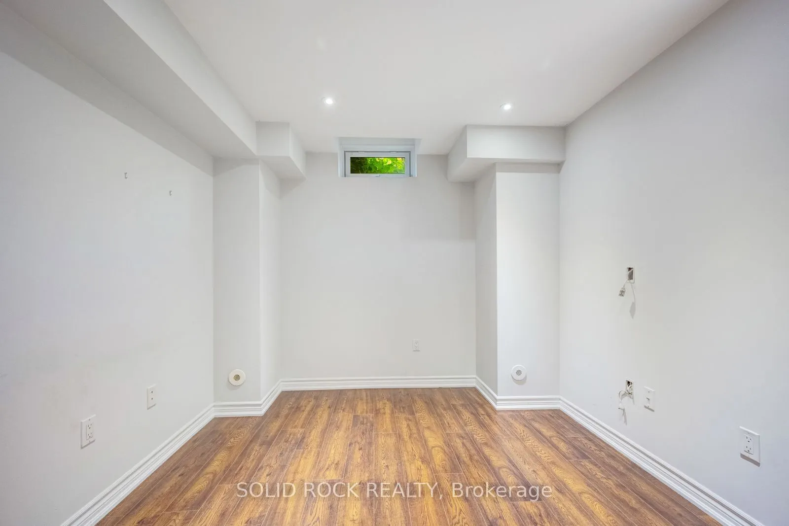 13 Compass Way #13