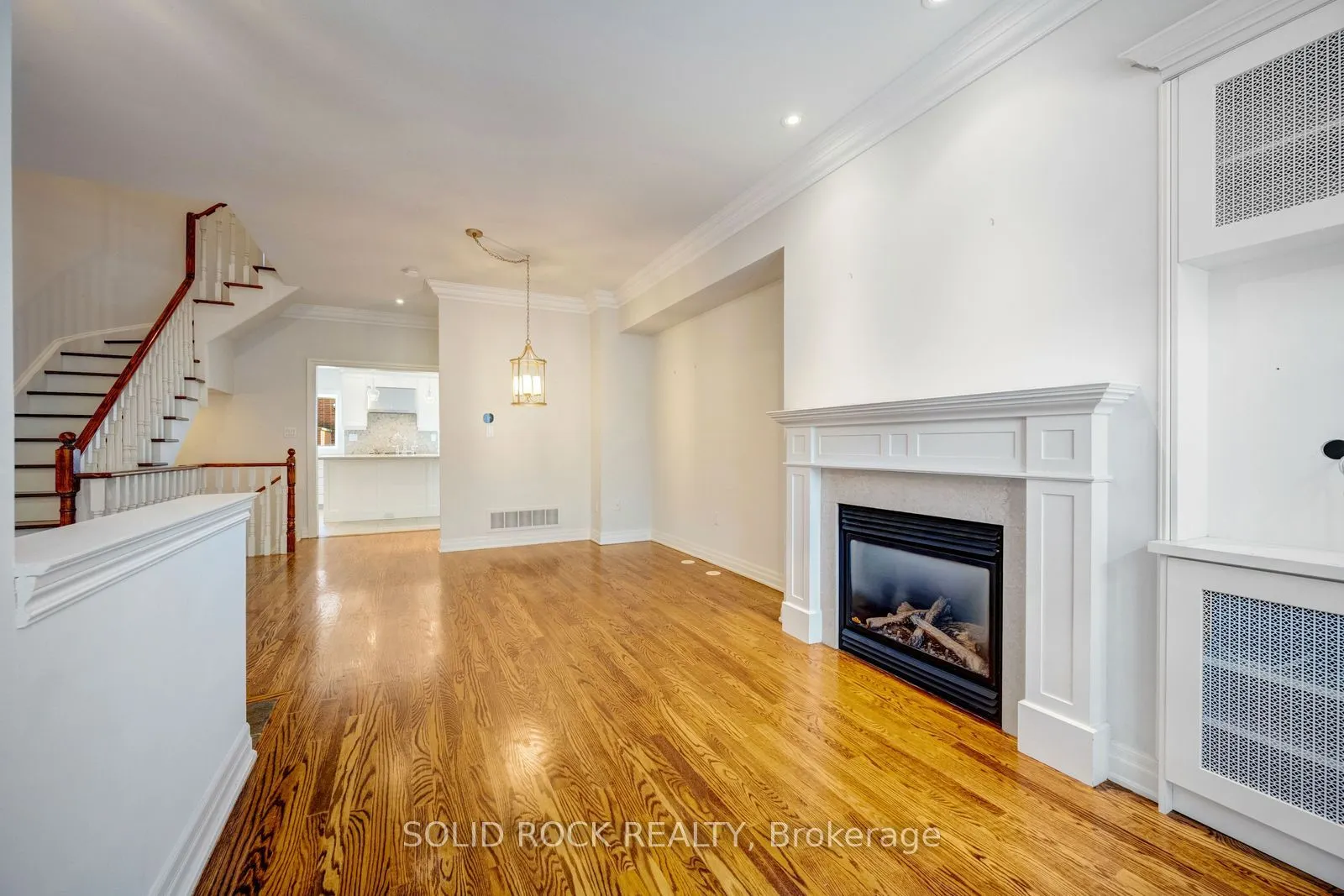 13 Compass Way #13