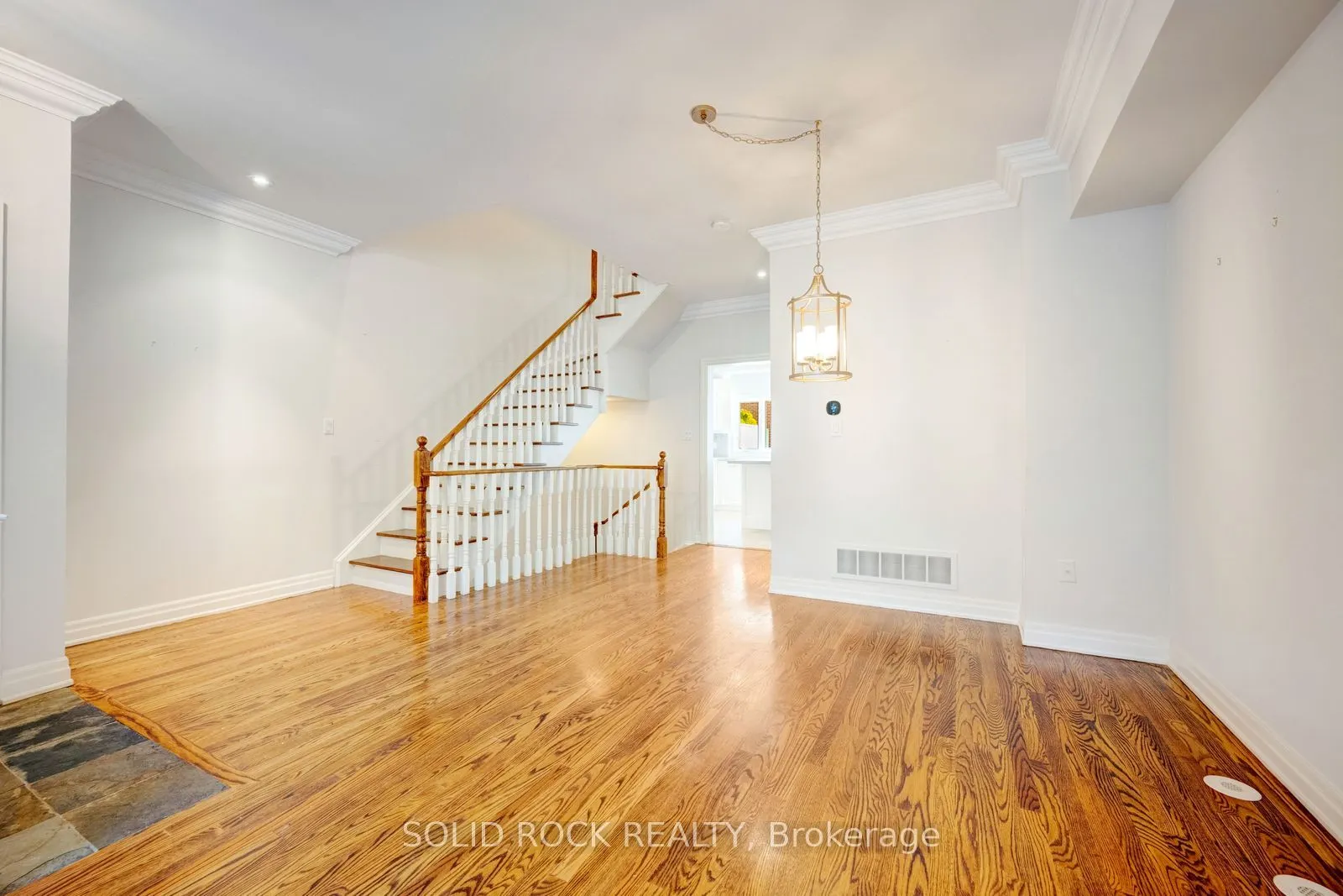 13 Compass Way #13