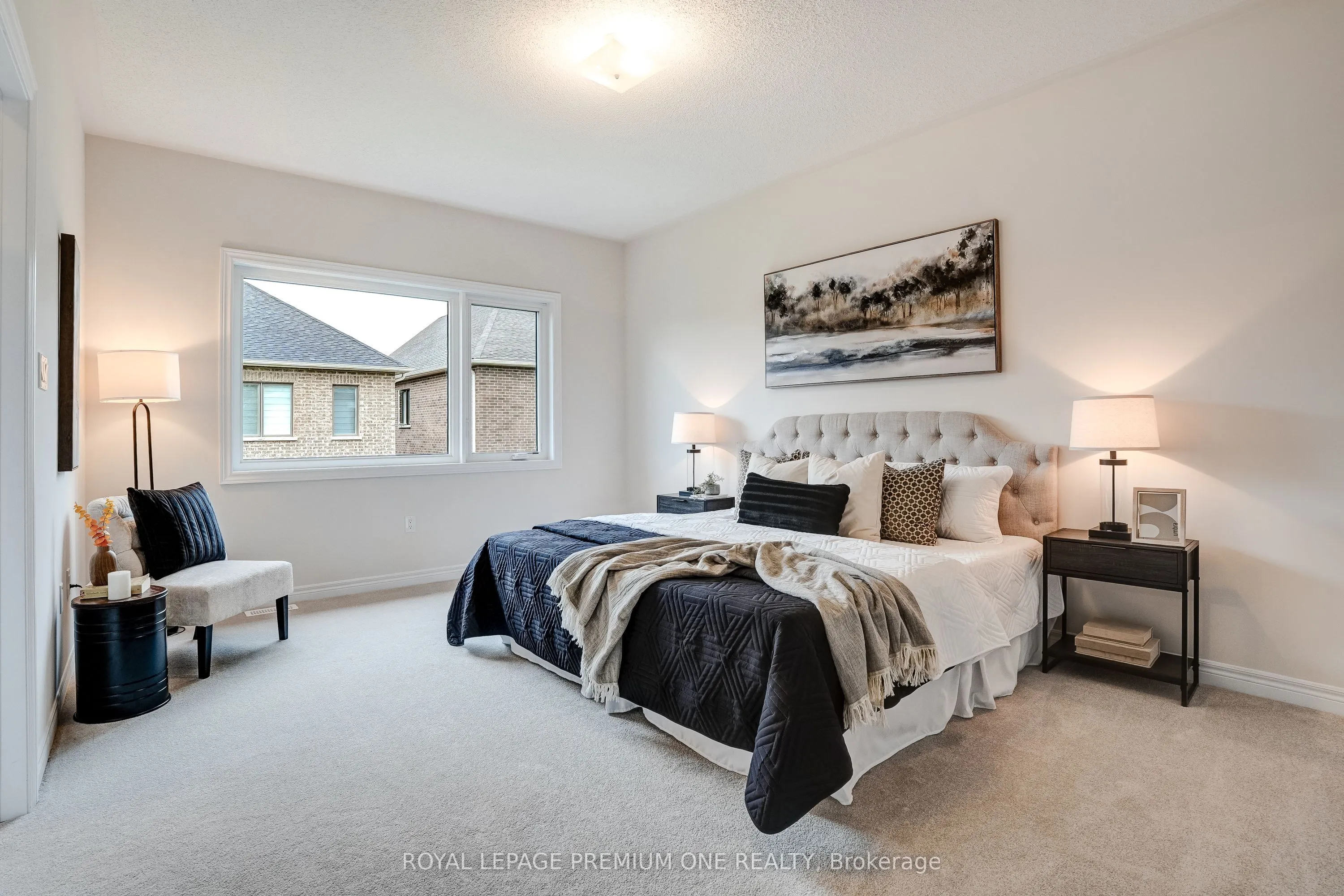 853 Hickory Crescent