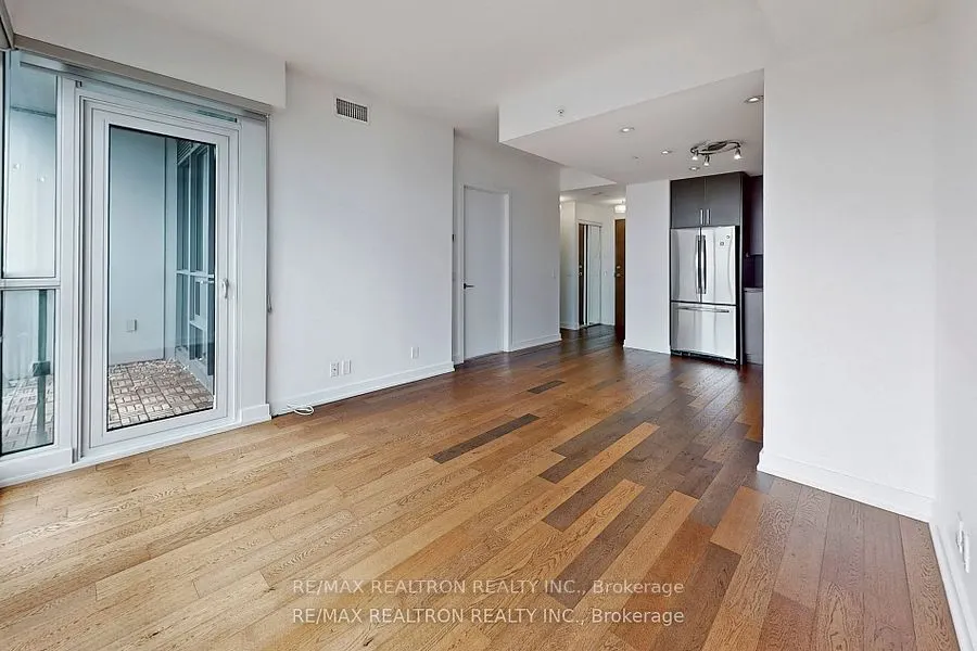 2212 Lake Shore Boulevard W #4205