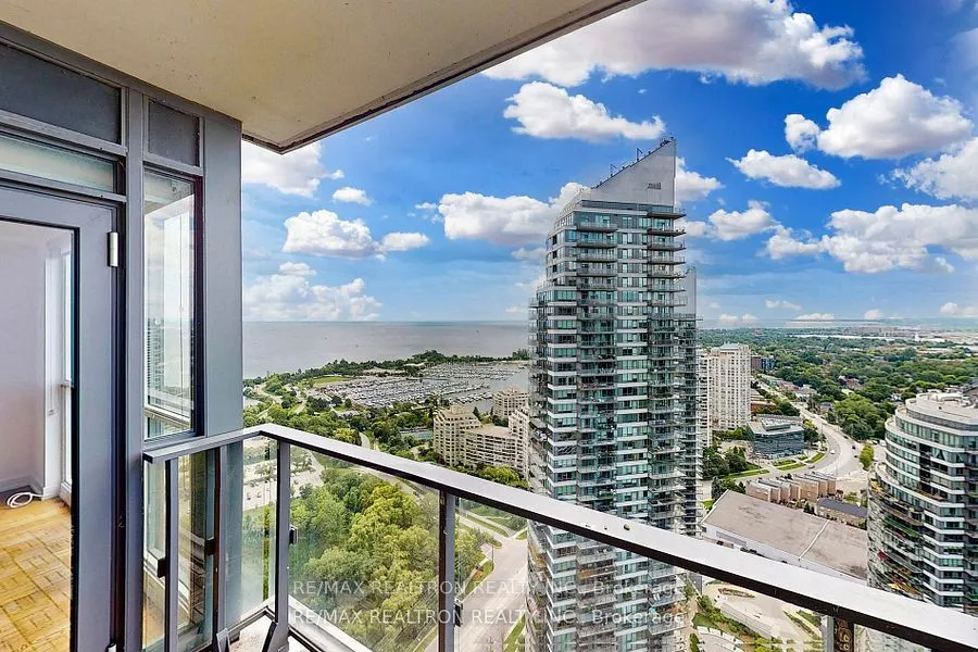 2212 Lake Shore Boulevard W #4205