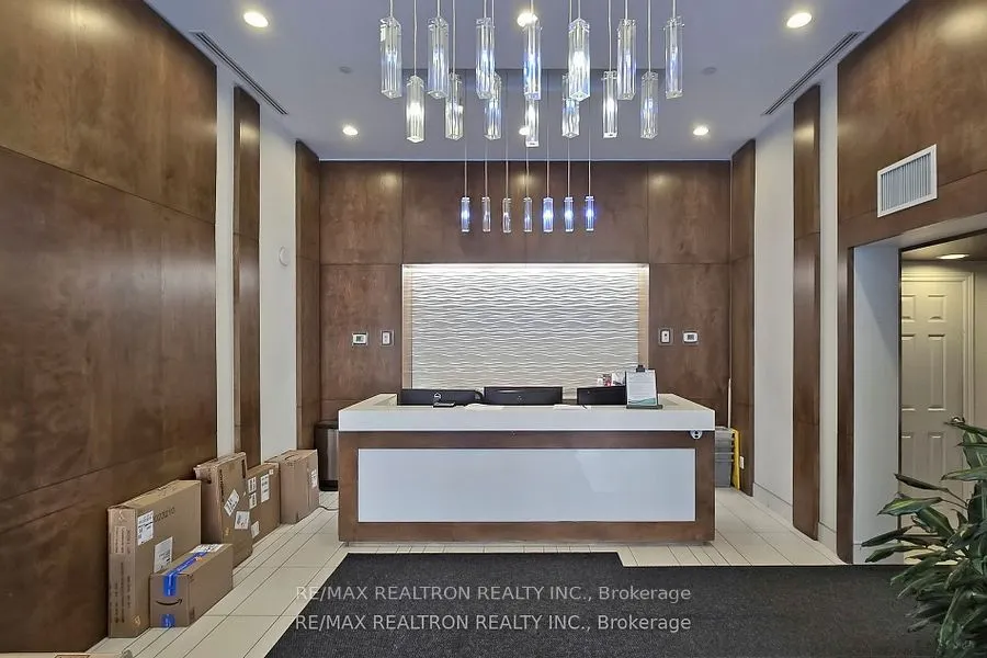 2212 Lake Shore Boulevard W #4205