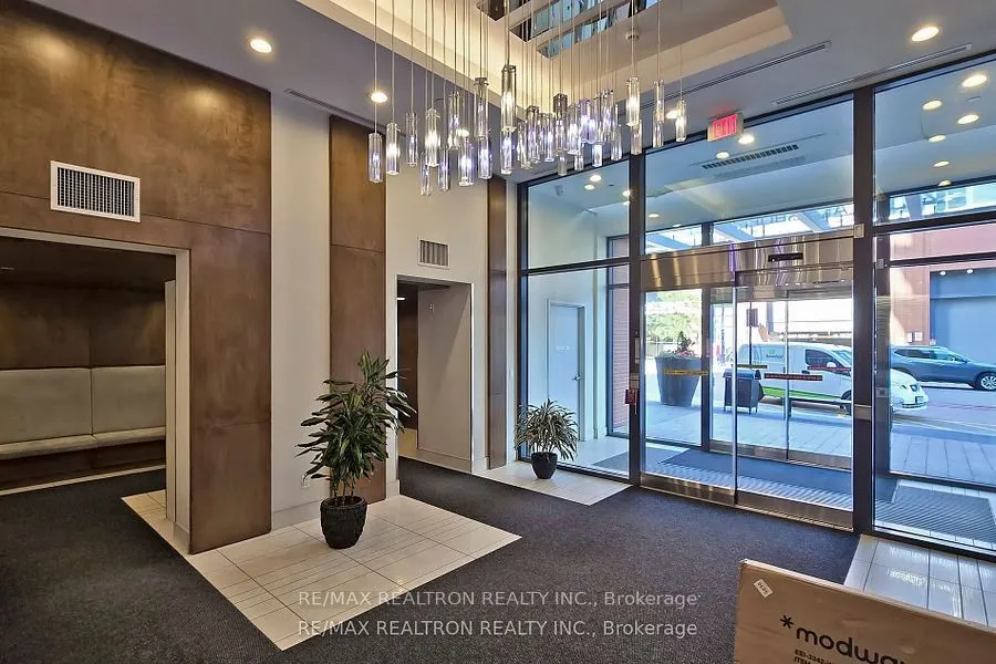 2212 Lake Shore Boulevard W #4205