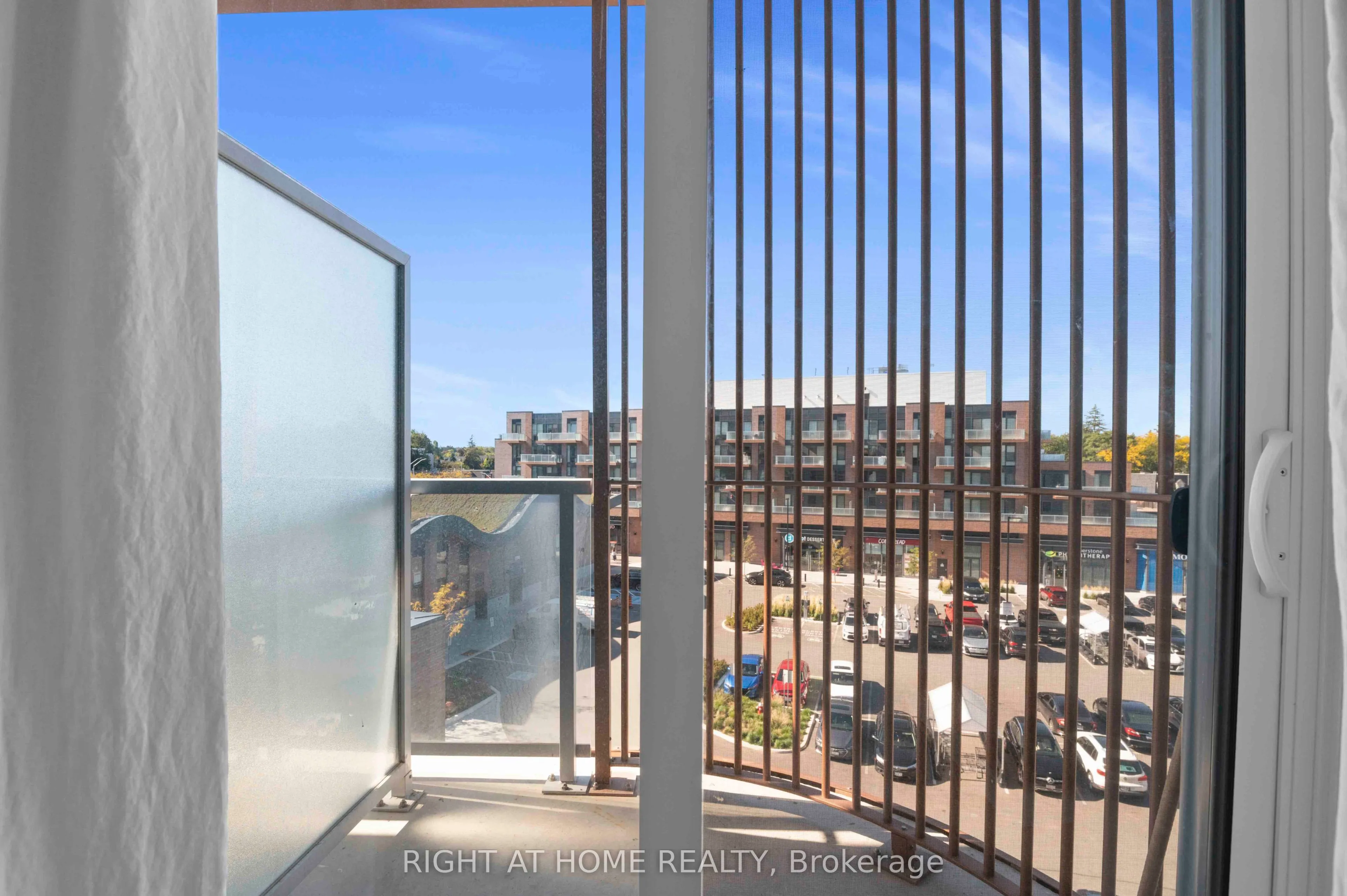 220 Missinnihe Way #403