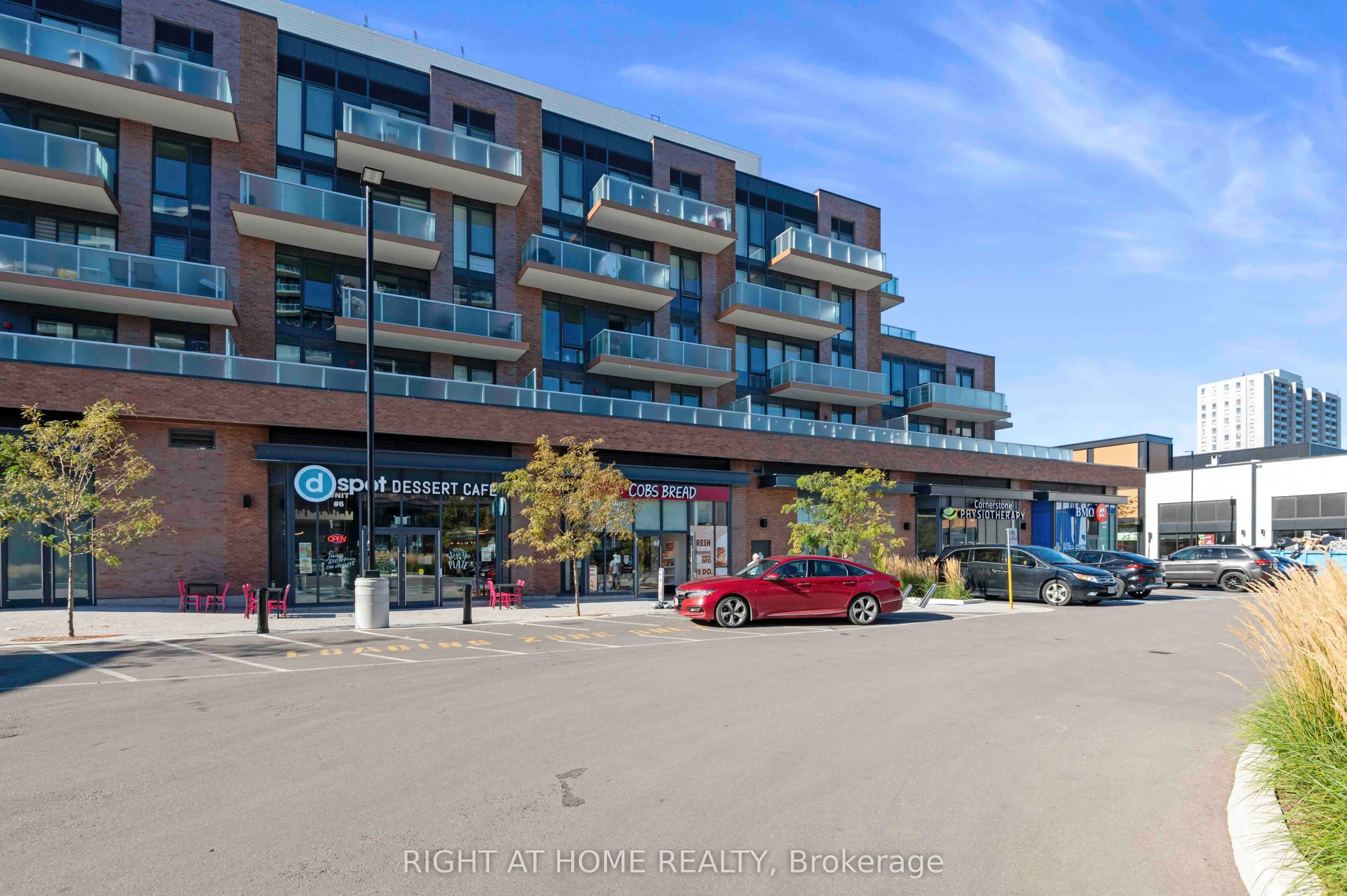 220 Missinnihe Way #403