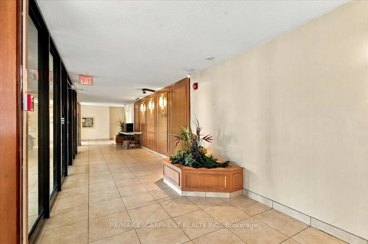 1300 Marlborough Court #322