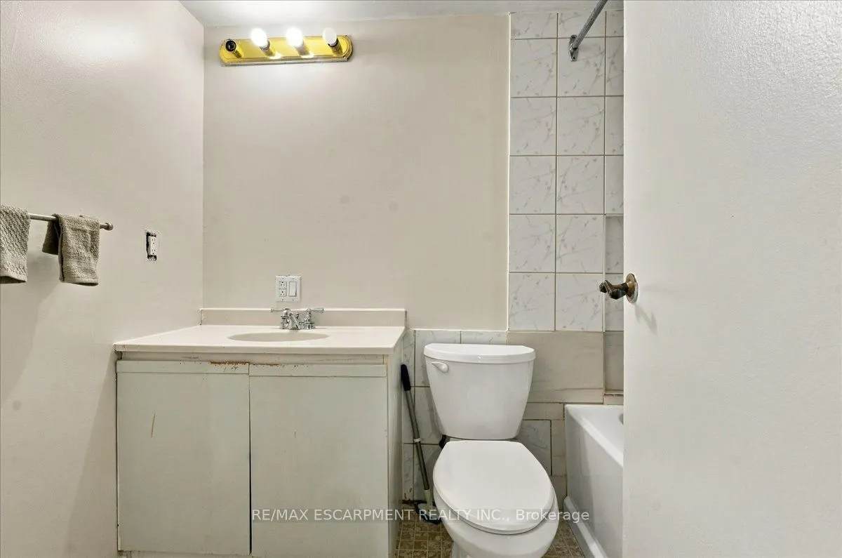 1300 Marlborough Court #322