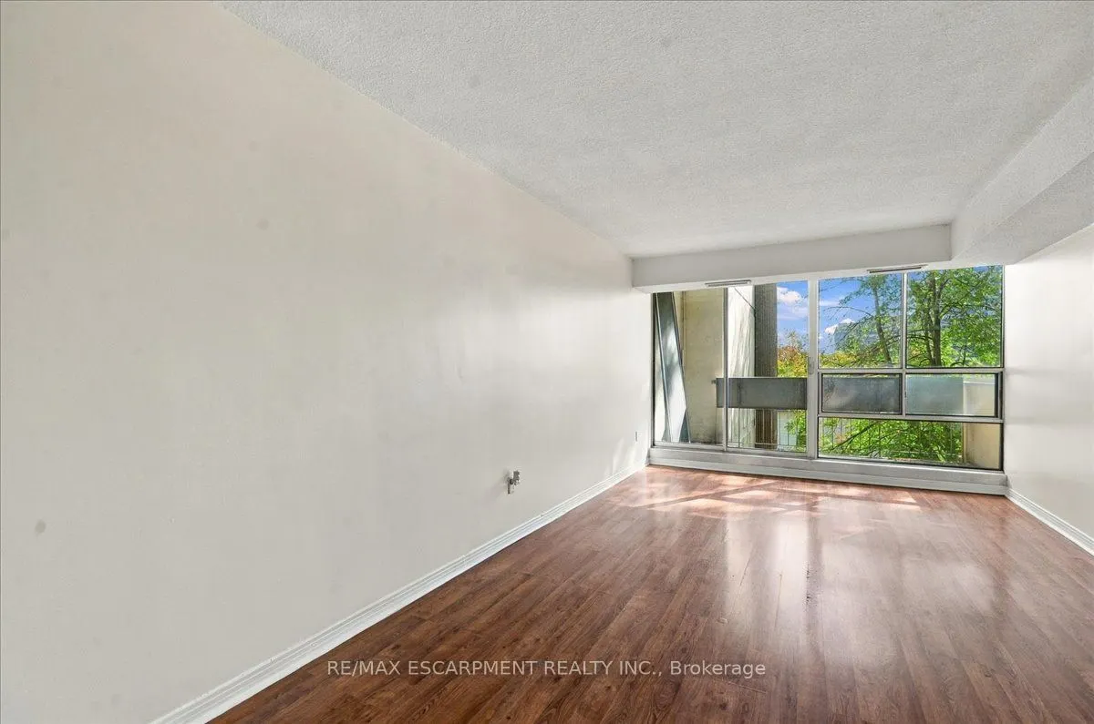 1300 Marlborough Court #322