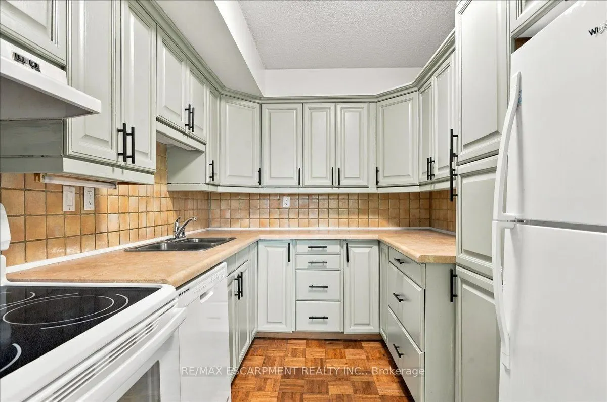 1300 Marlborough Court #322
