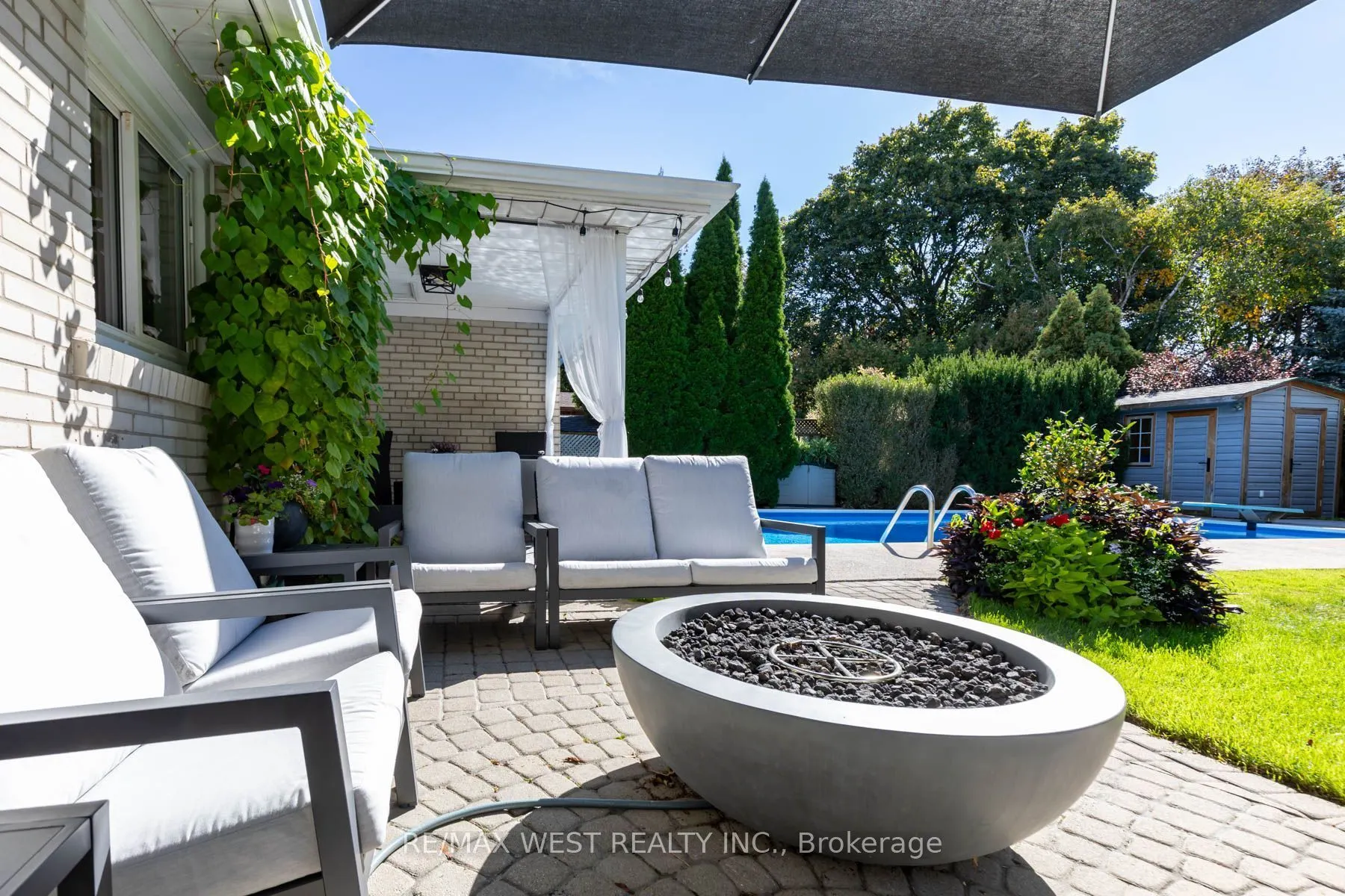 49 Winterton Drive