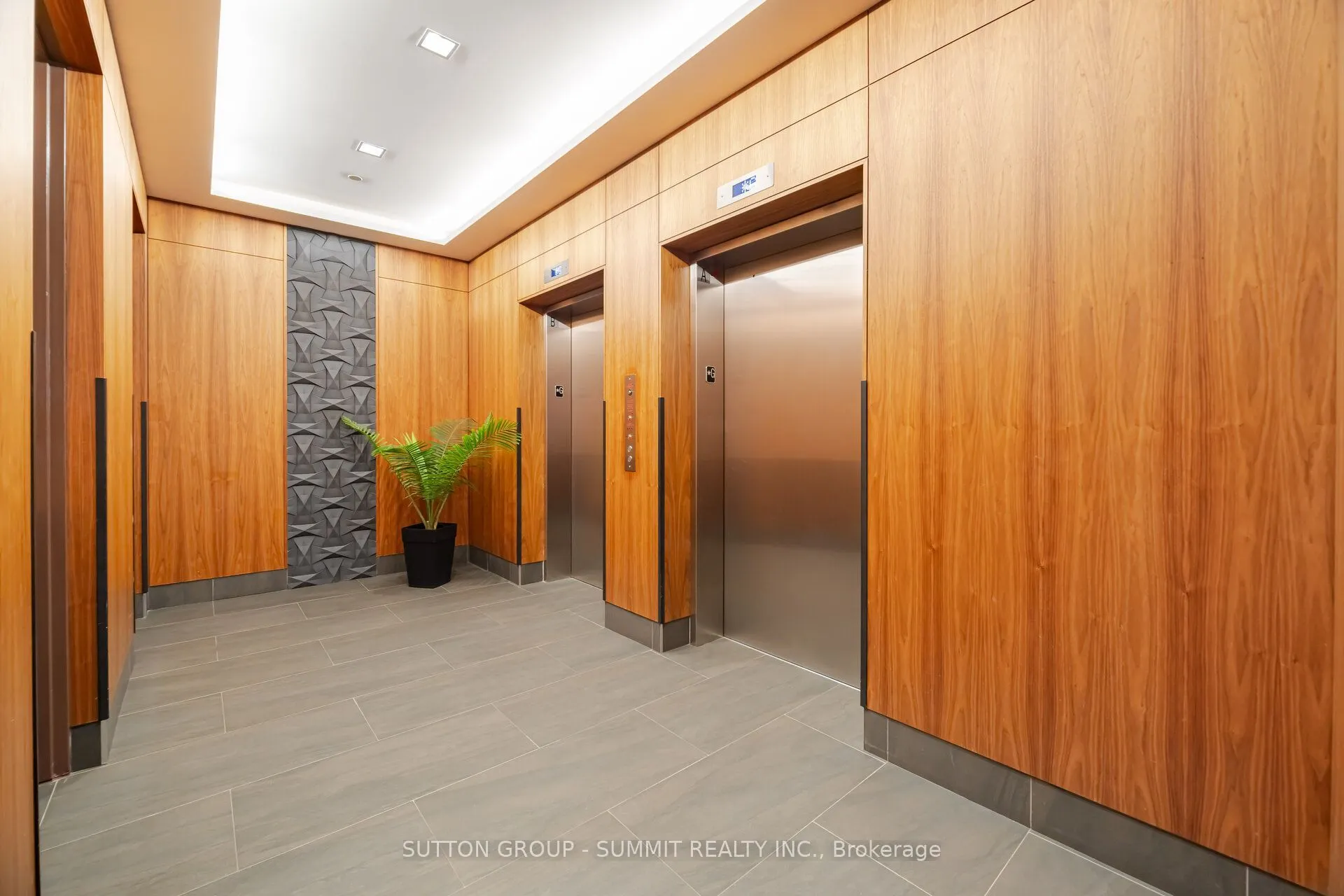 8 Ann Street #1102