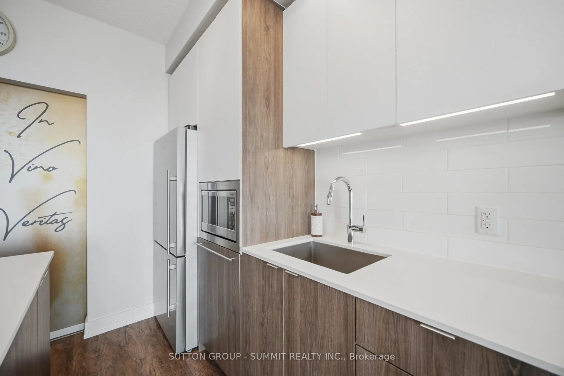 8 Ann Street #1102