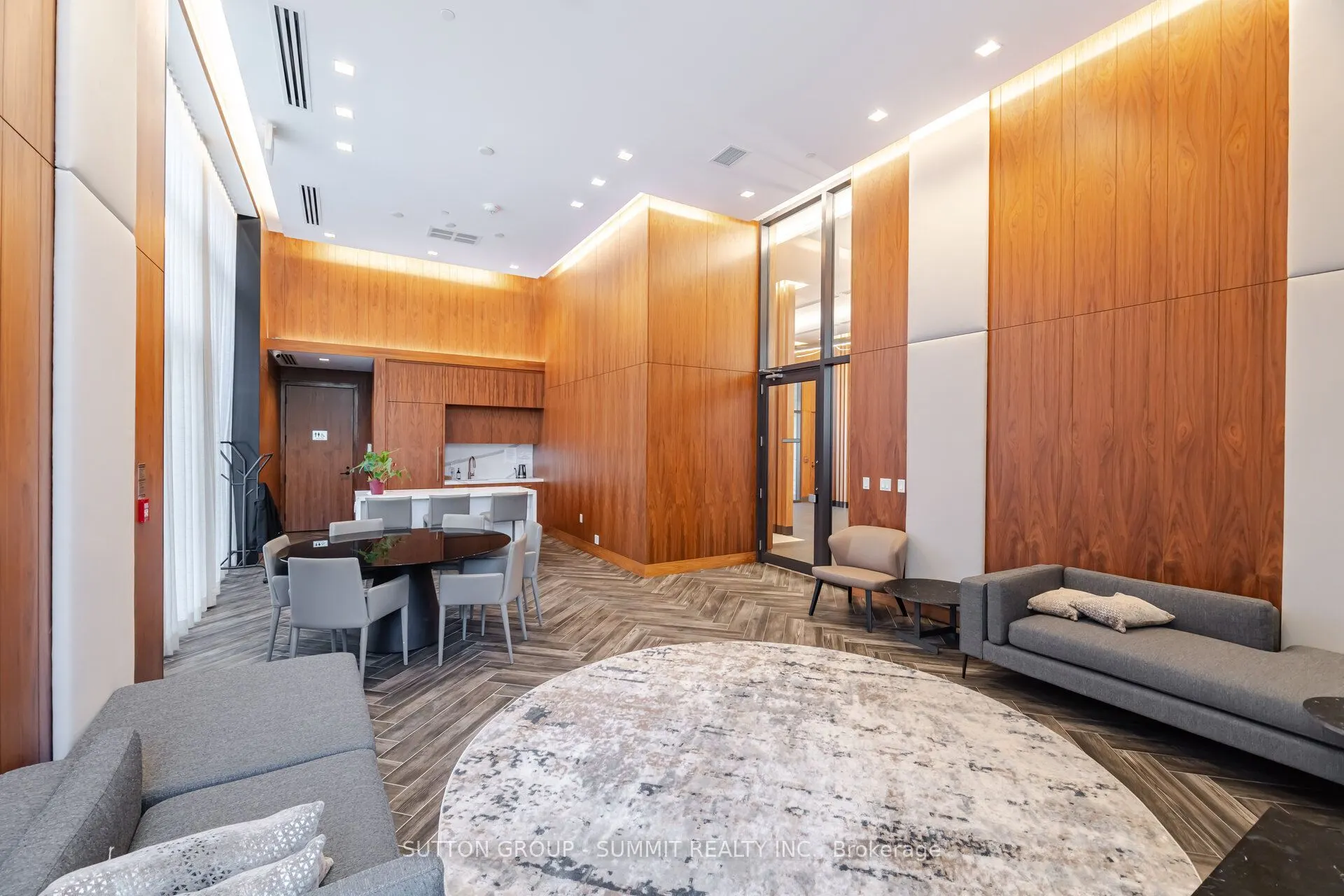 8 Ann Street #1102