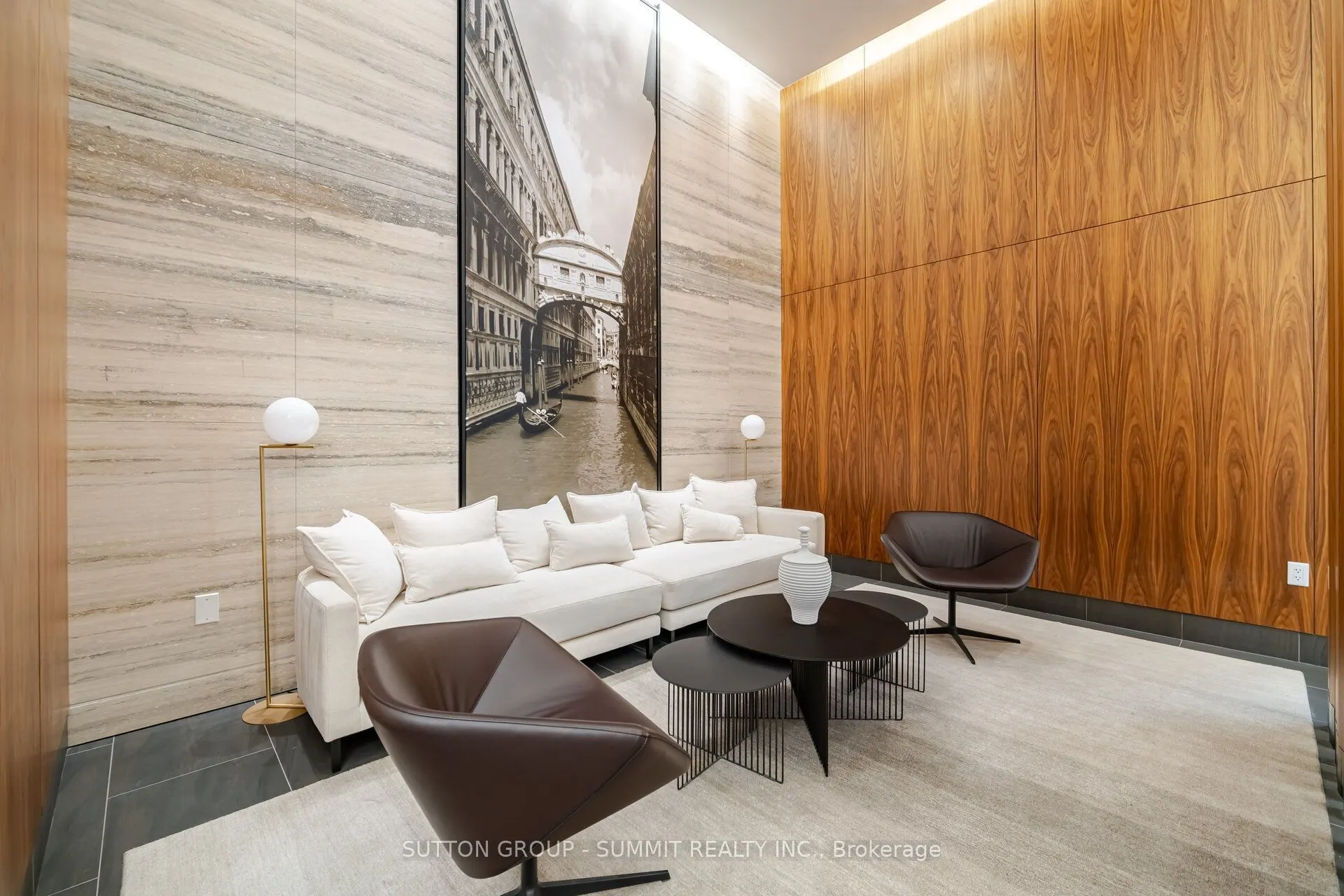8 Ann Street #1102