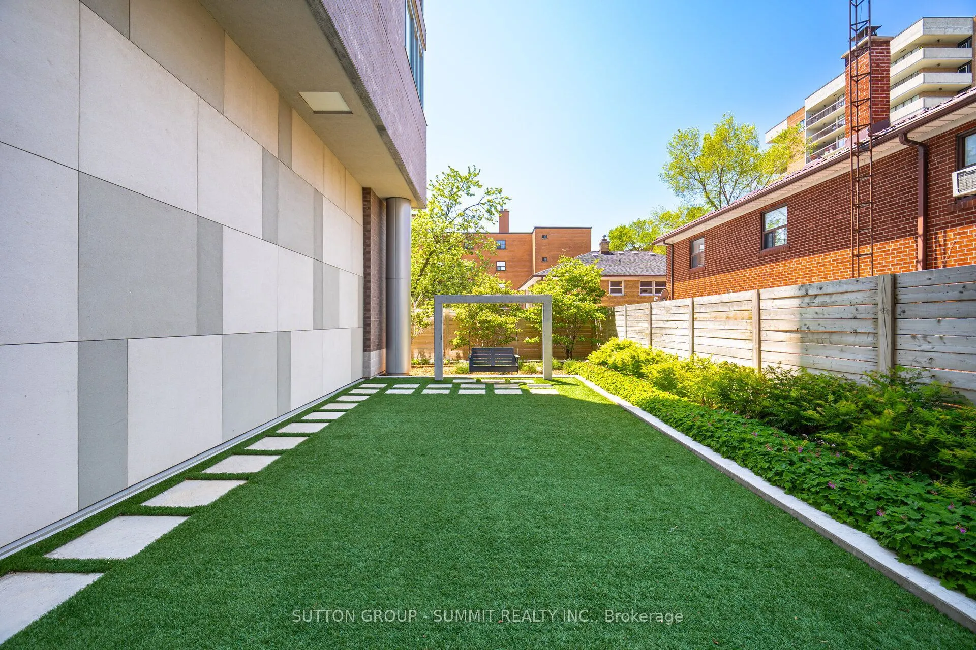 8 Ann Street #1102