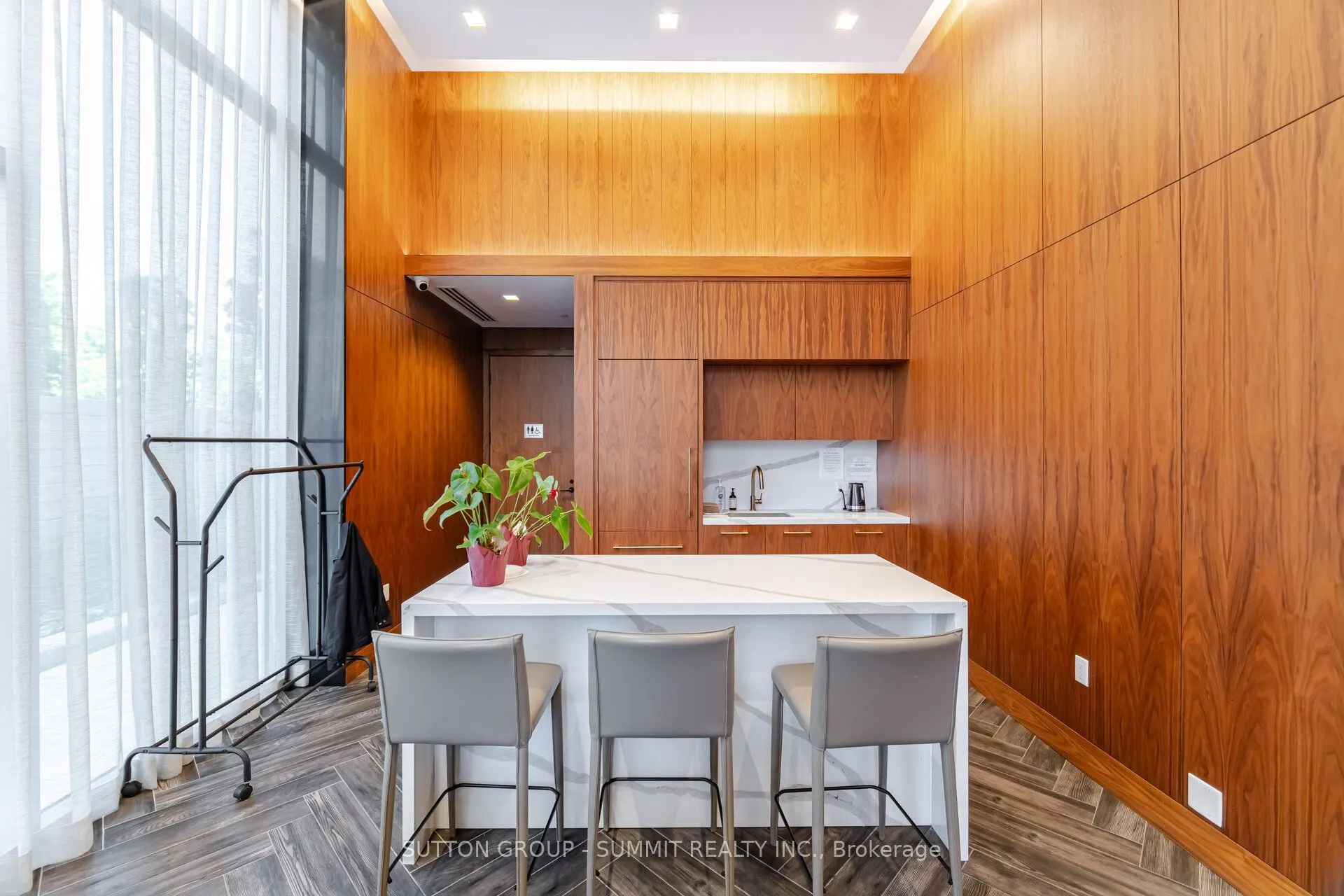 8 Ann Street #1102